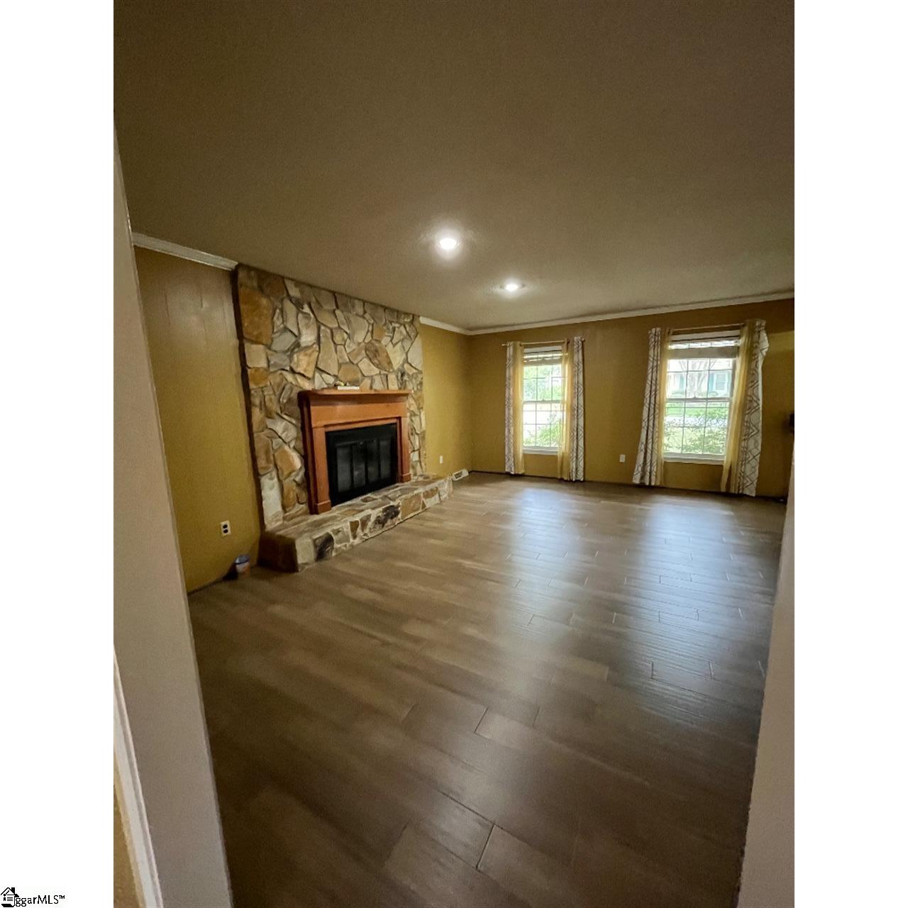 8 Pebble Stone Lane Taylors, SC 29687