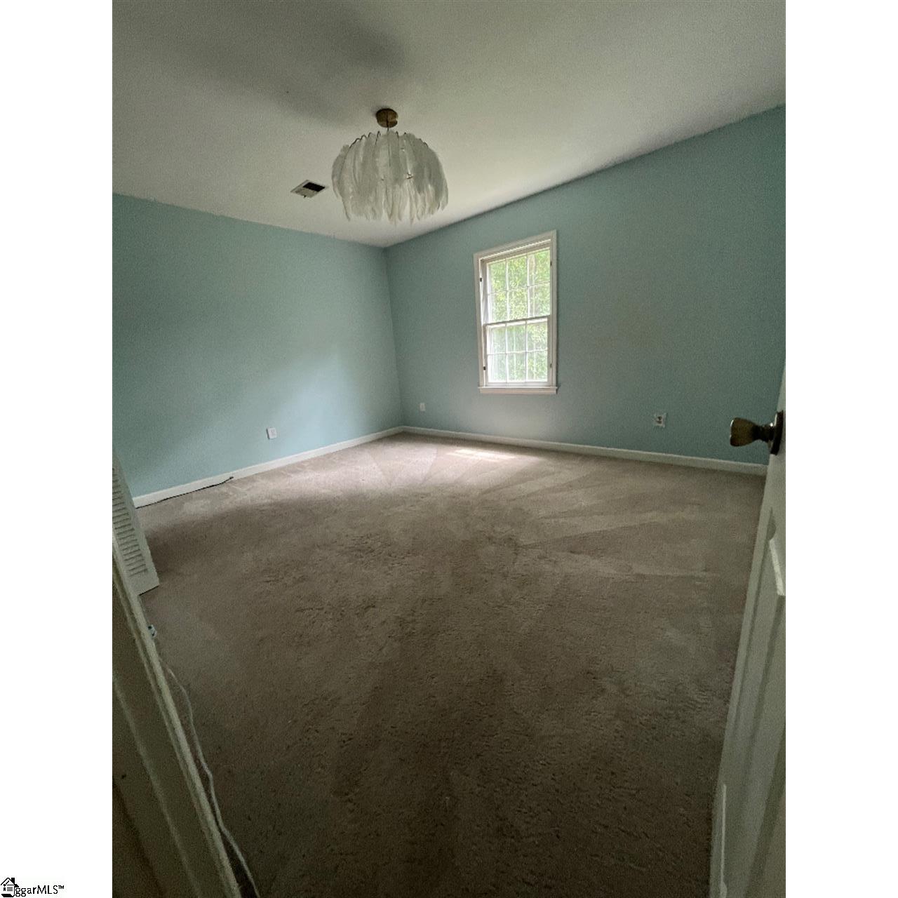 8 Pebble Stone Lane Taylors, SC 29687