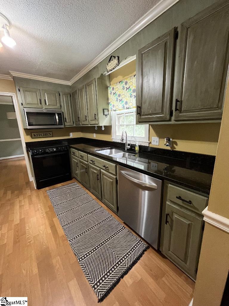 8 Pebble Stone Lane Taylors, SC 29687