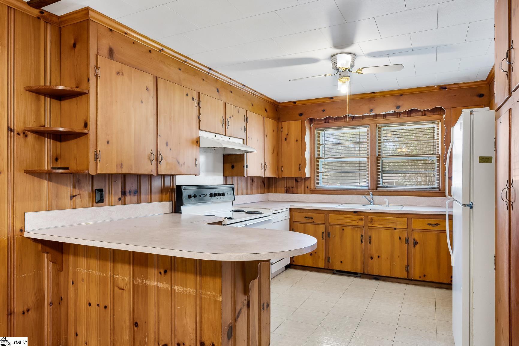 1015 Fairfield Drive Anderson, SC 29621