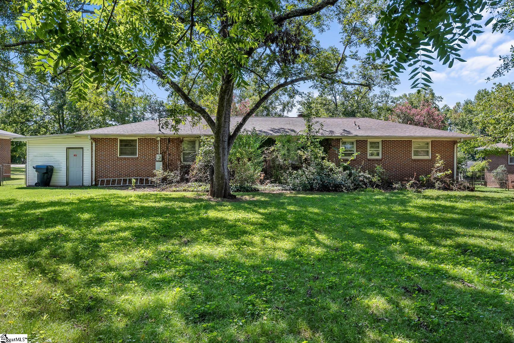 1015 Fairfield Drive Anderson, SC 29621