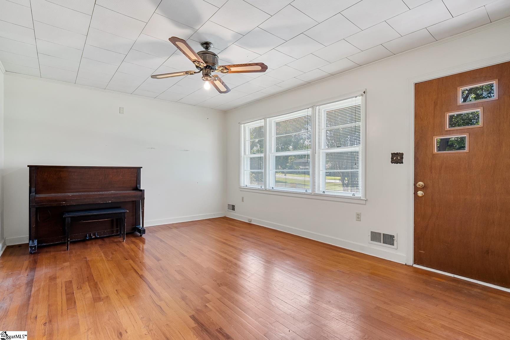 1015 Fairfield Drive Anderson, SC 29621