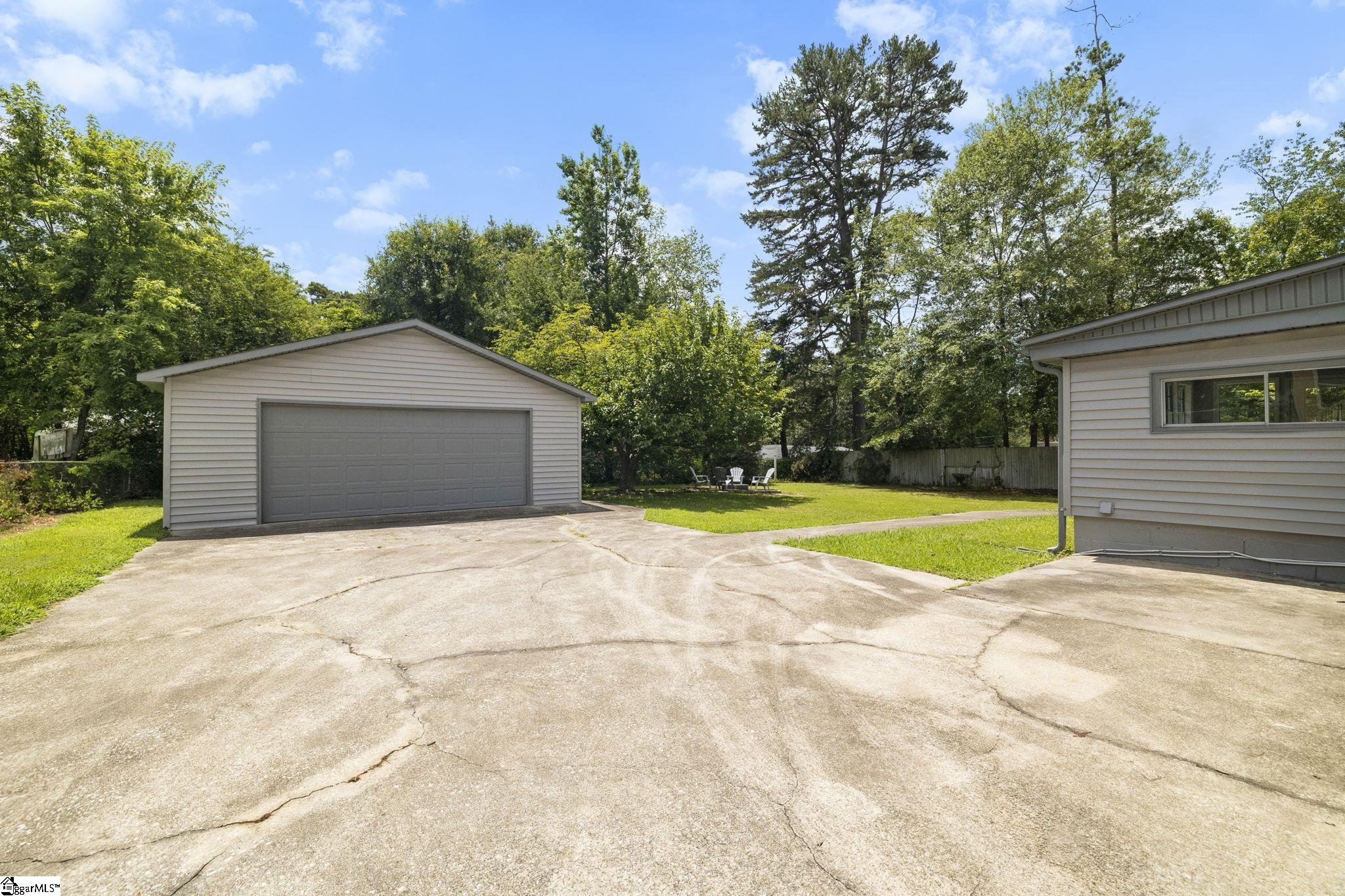 107 Chasta Avenue Greenville, SC 29615