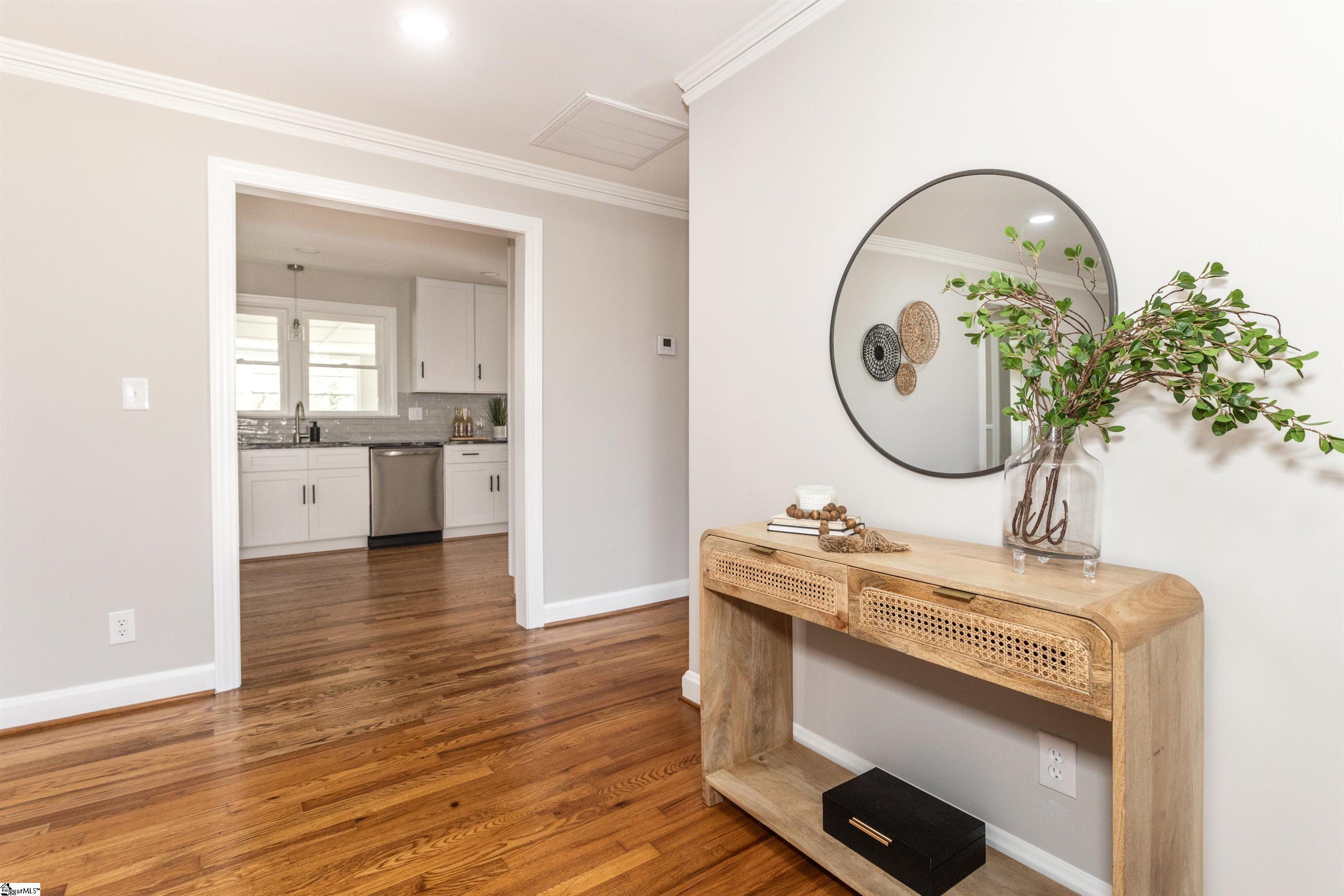 107 Chasta Avenue Greenville, SC 29615