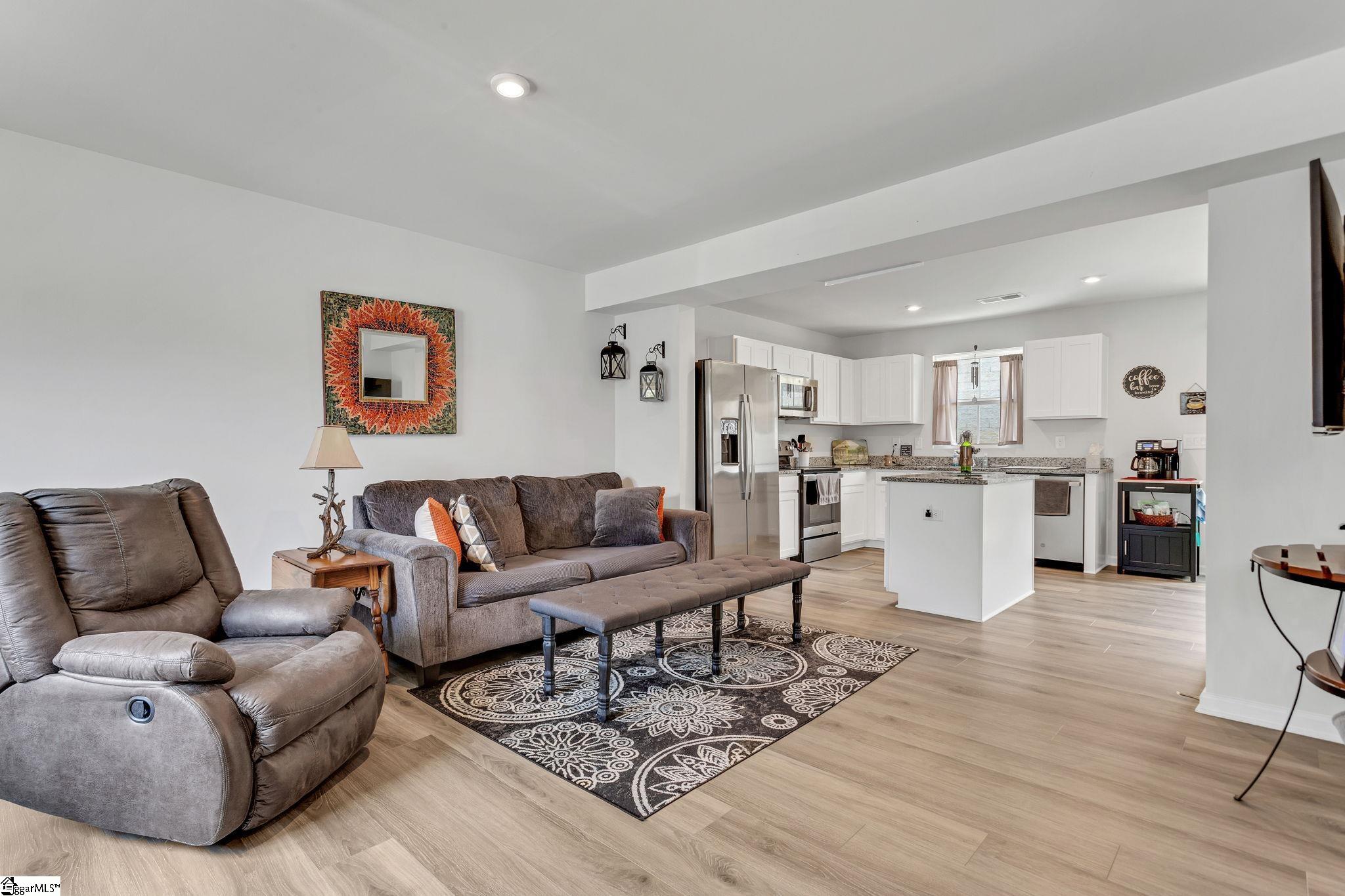 8 Tidworth Drive Greer, SC 29651
