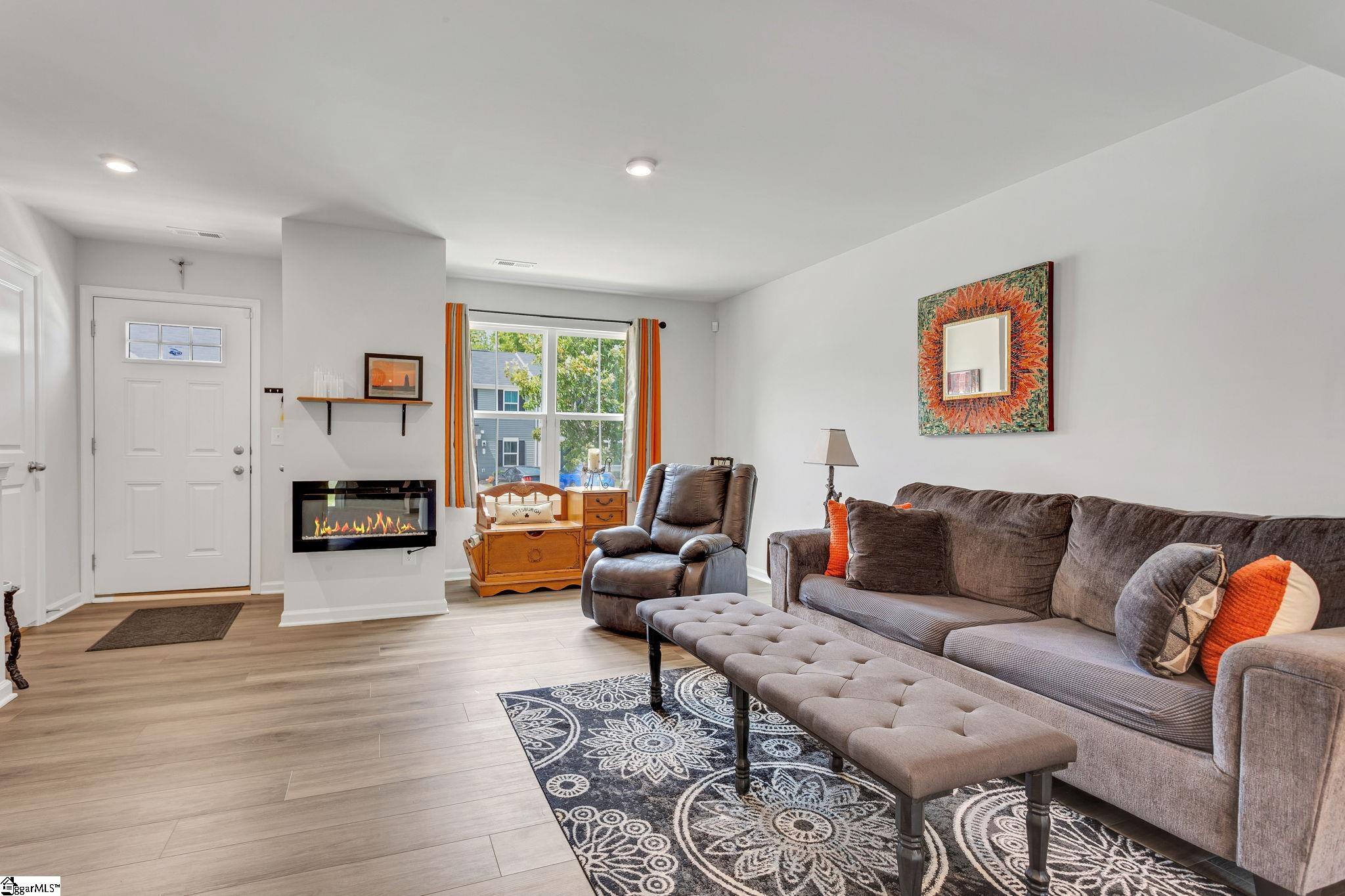 8 Tidworth Drive Greer, SC 29651