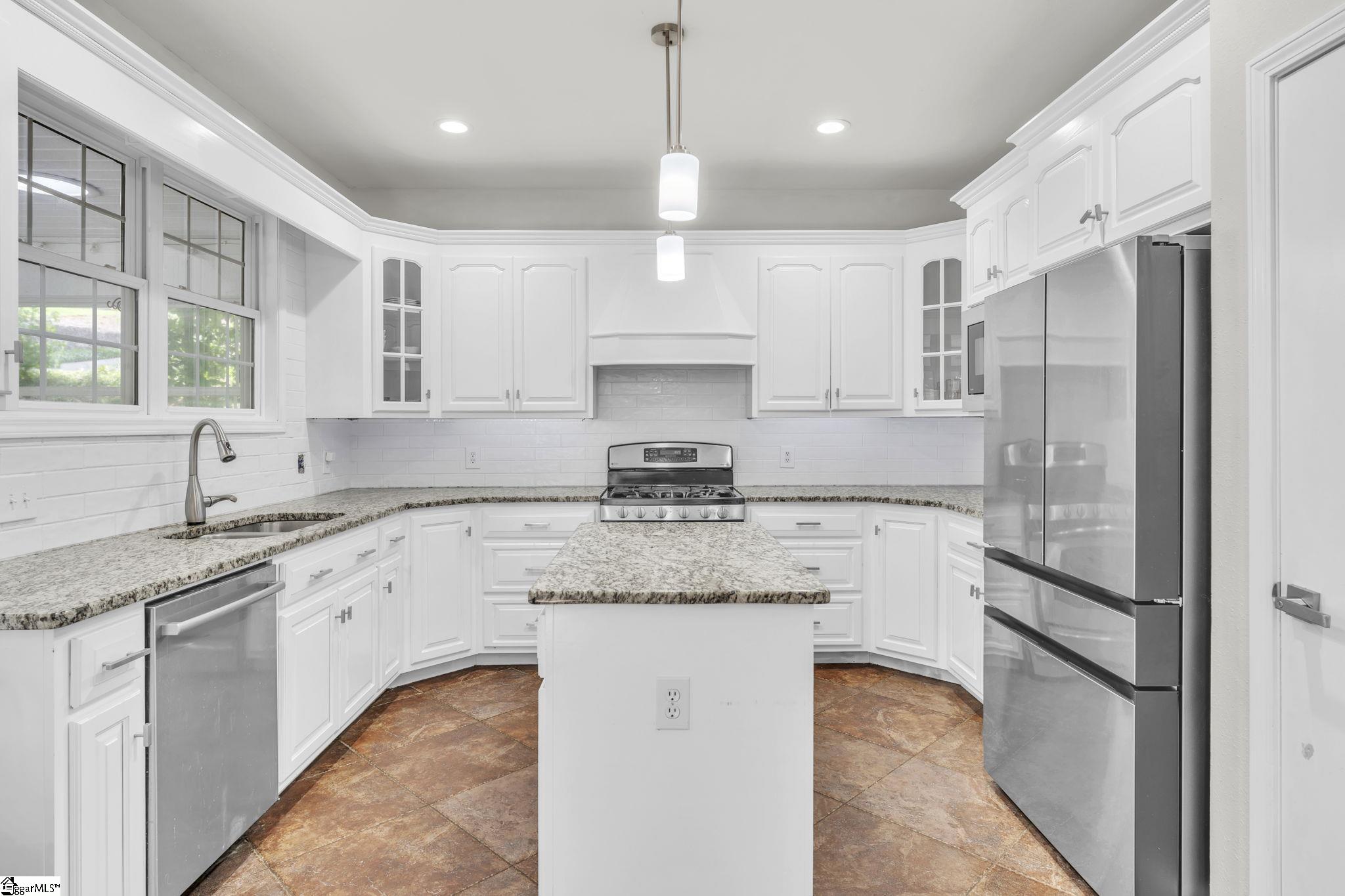 207 Devonhurst Drive Seneca, SC 29678