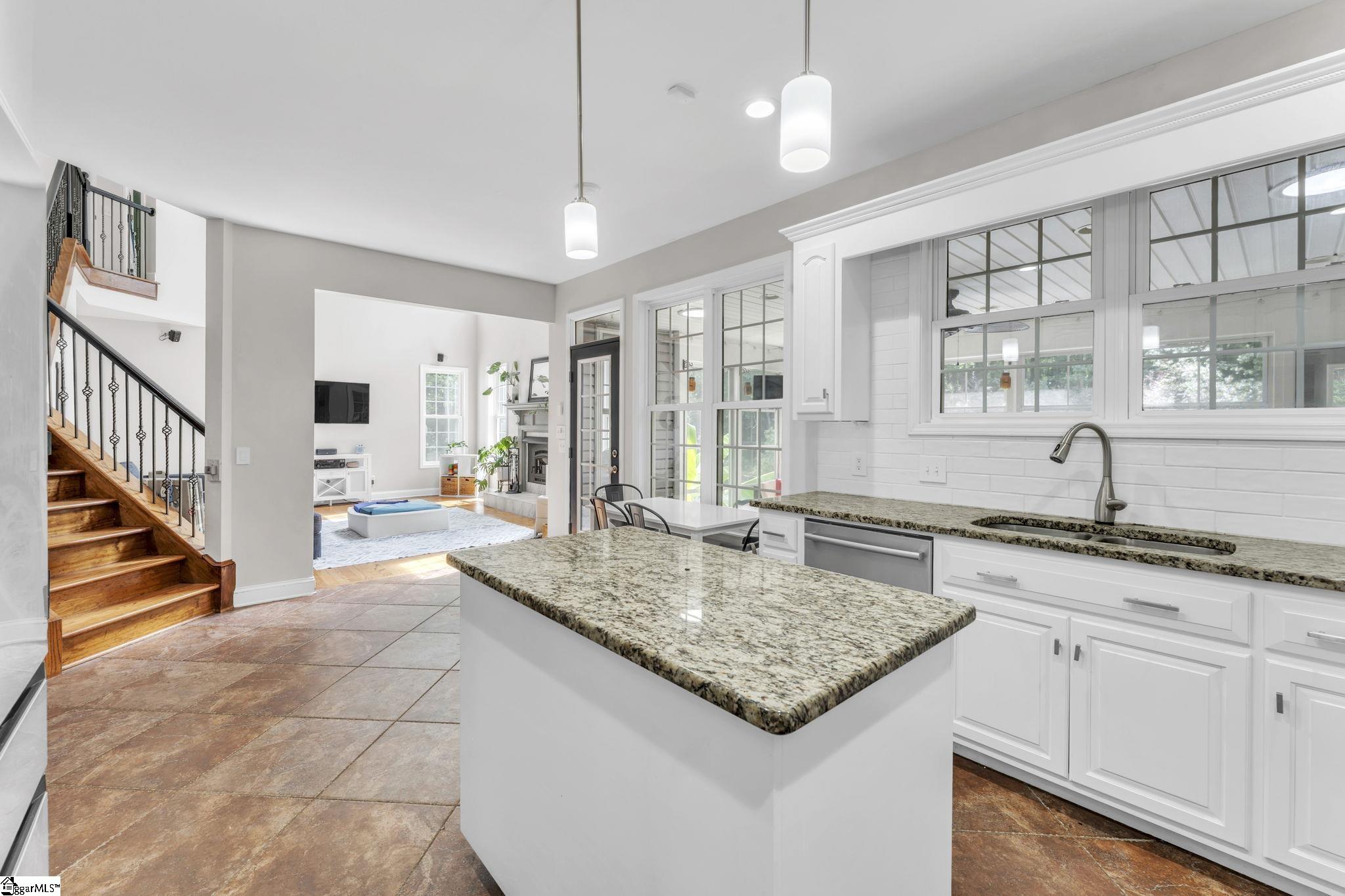207 Devonhurst Drive Seneca, SC 29678