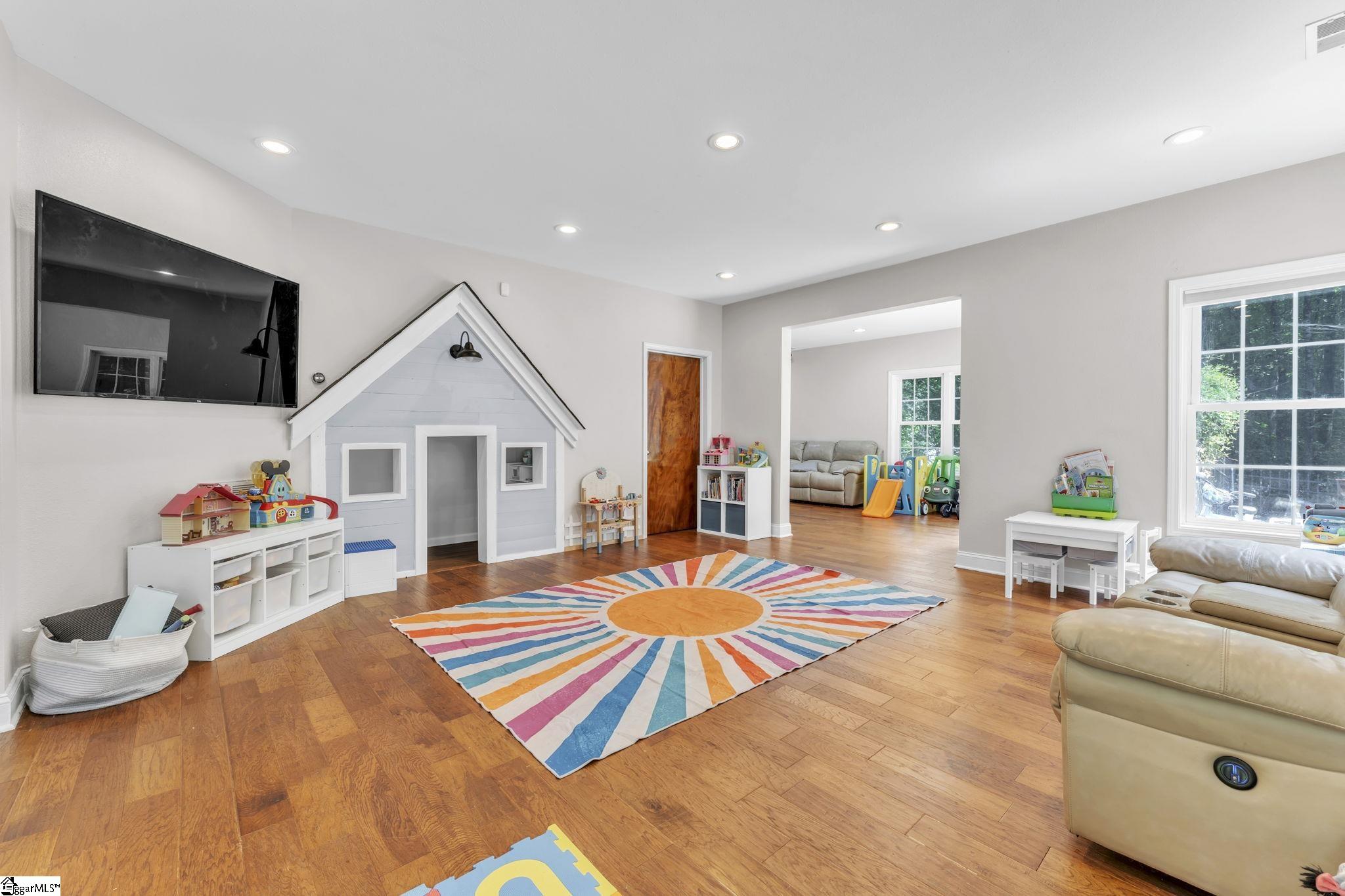 207 Devonhurst Drive Seneca, SC 29678