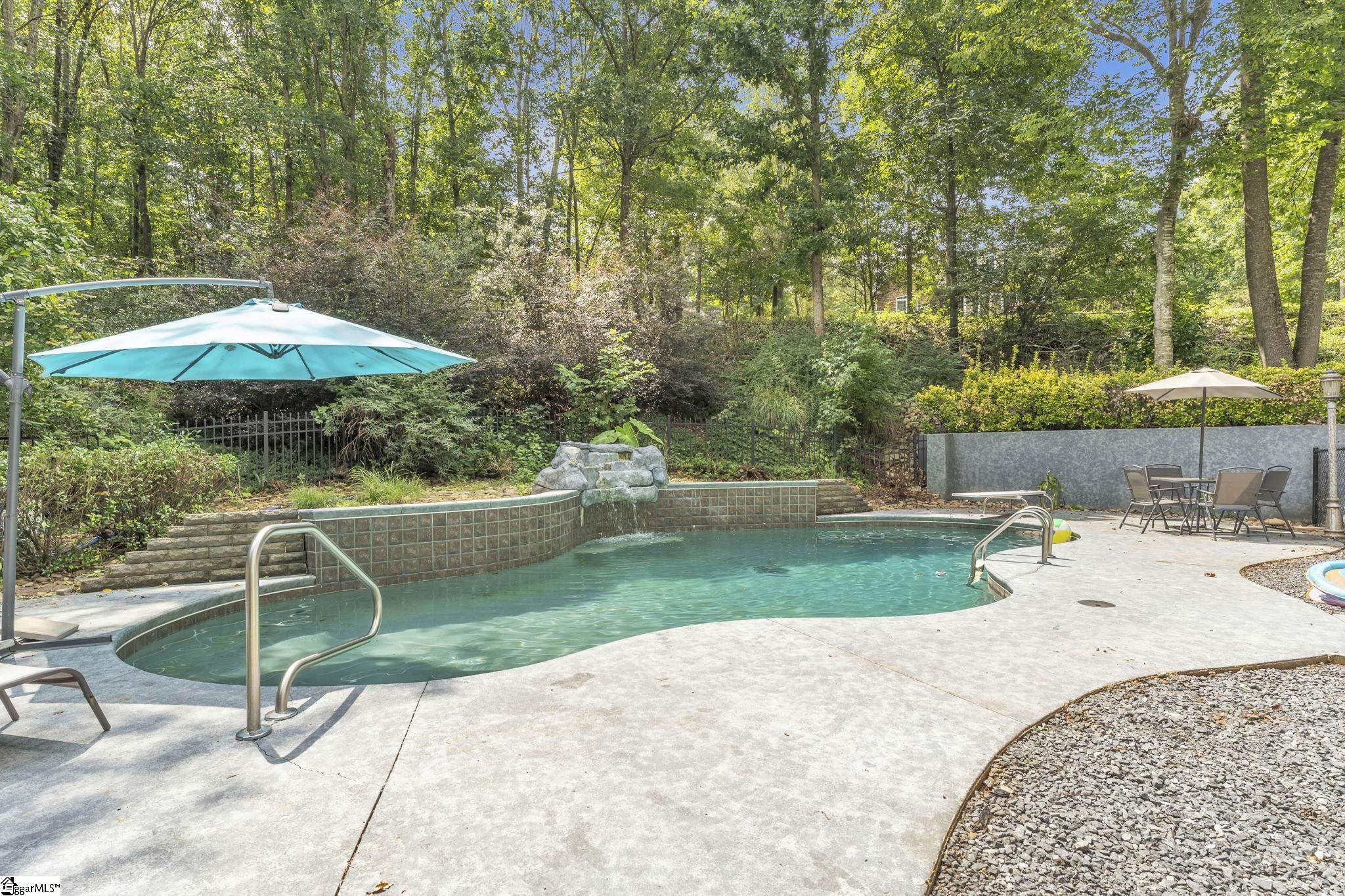 207 Devonhurst Drive Seneca, SC 29678