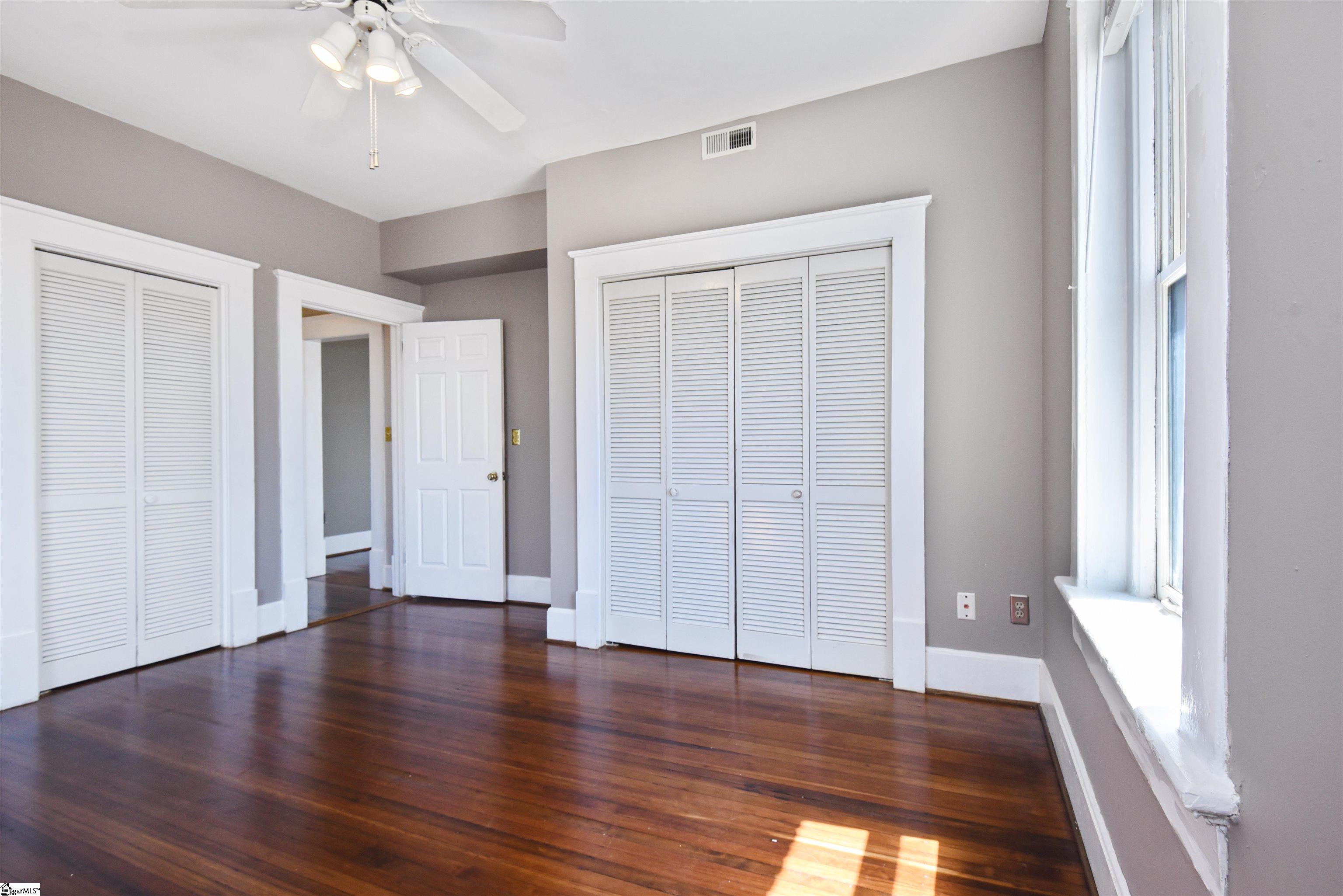 400 E Washington Street UNIT #15 Greenville, SC 29601