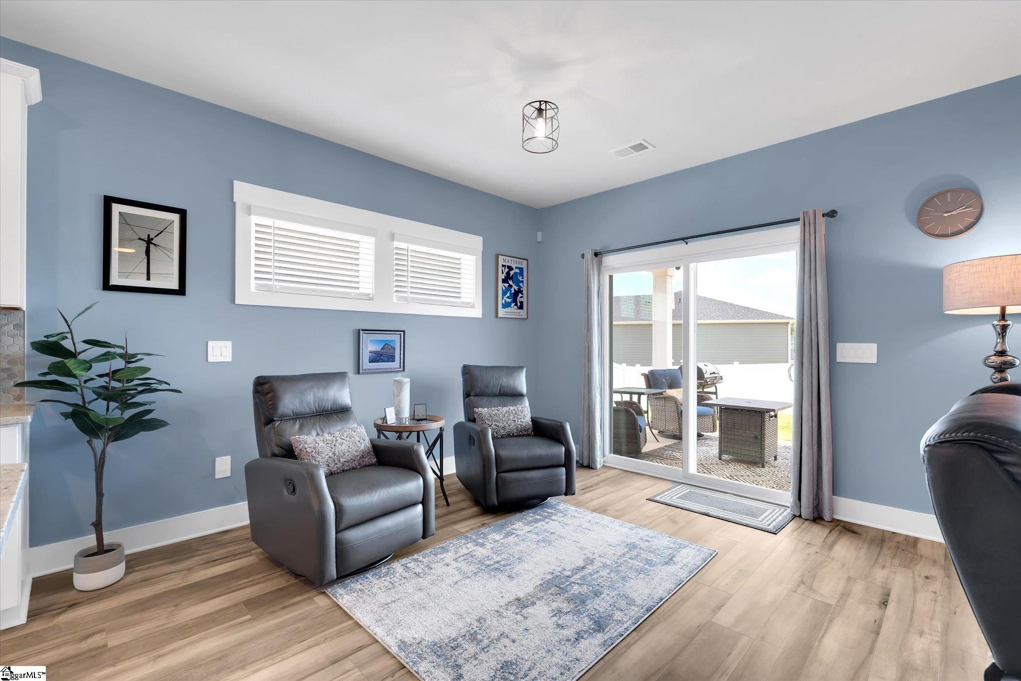 6 Roderick Lane Greenville, SC 29605