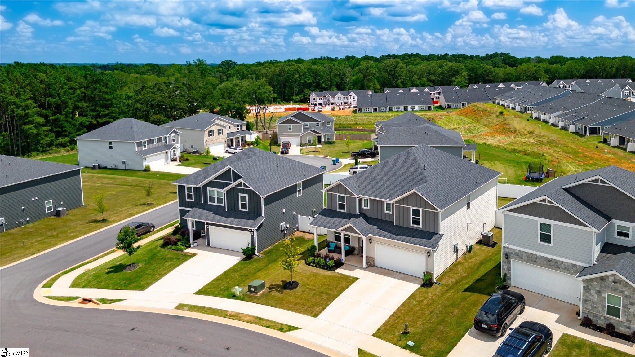 6 Roderick Lane Greenville, SC 29605
