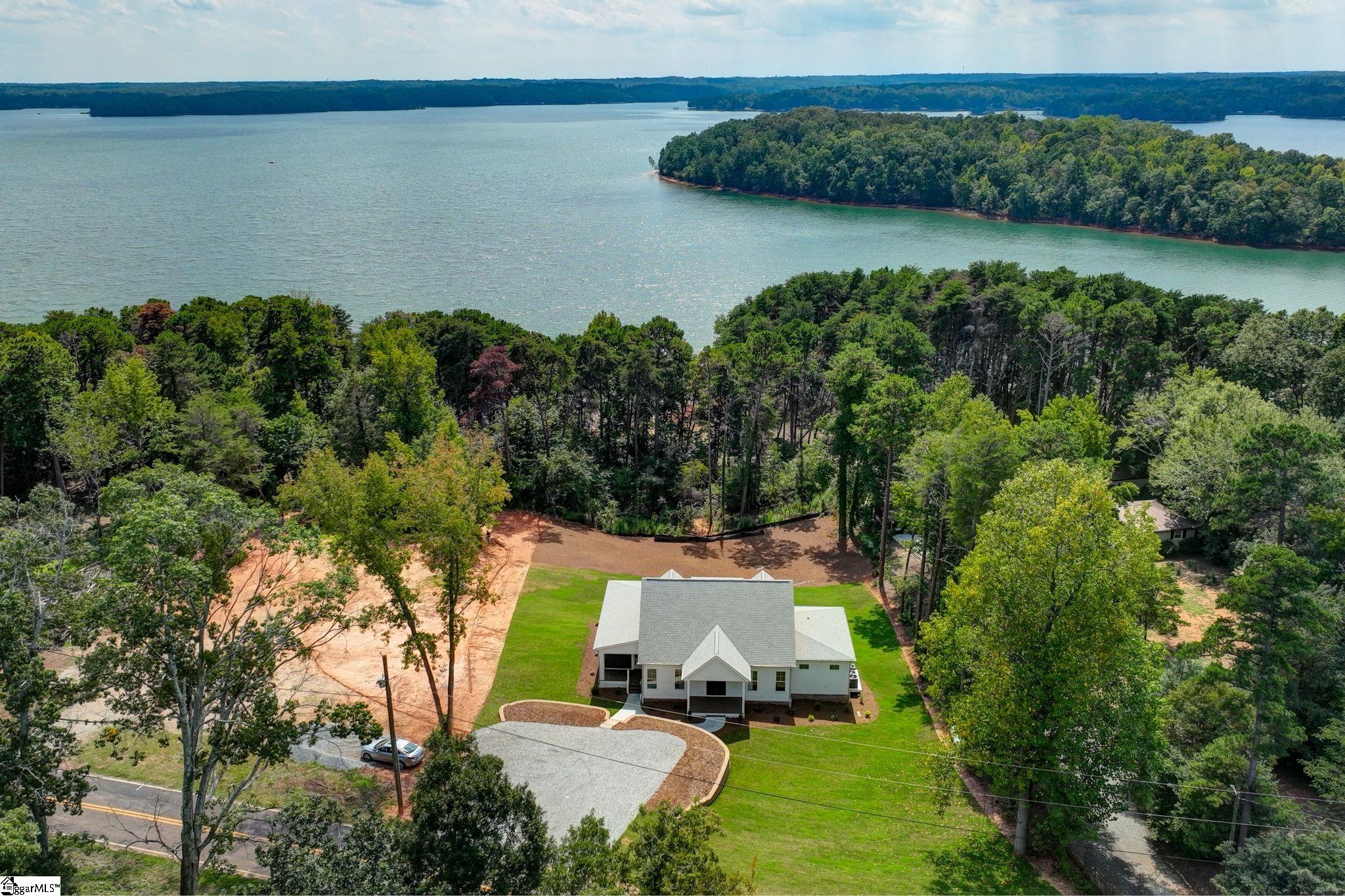 1218 Andersonville Road Townville, SC 29689