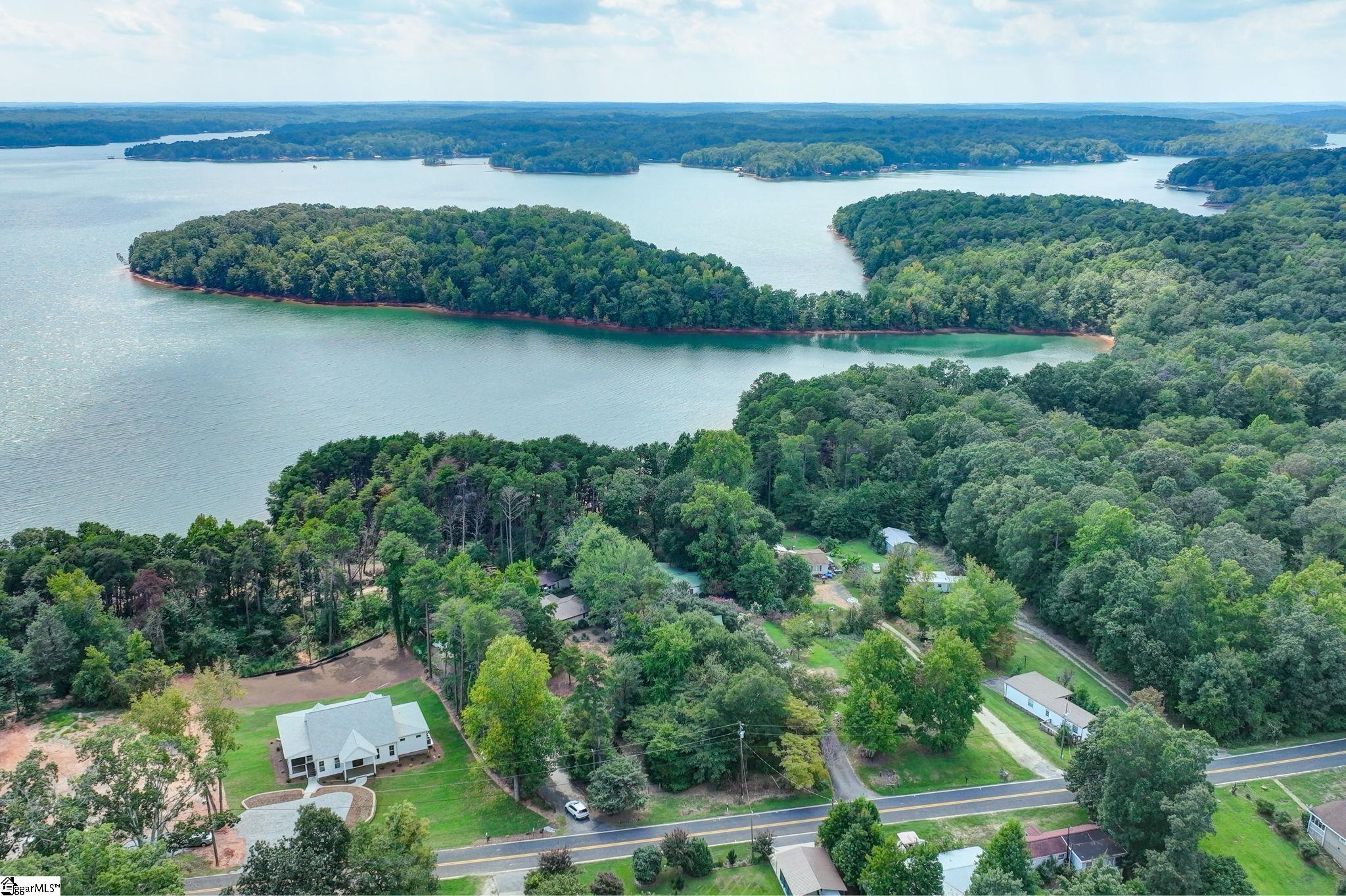 1218 Andersonville Road Townville, SC 29689