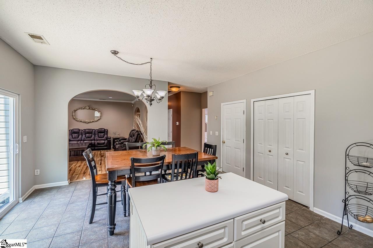 326 Waterton Way Simpsonville, SC 29680
