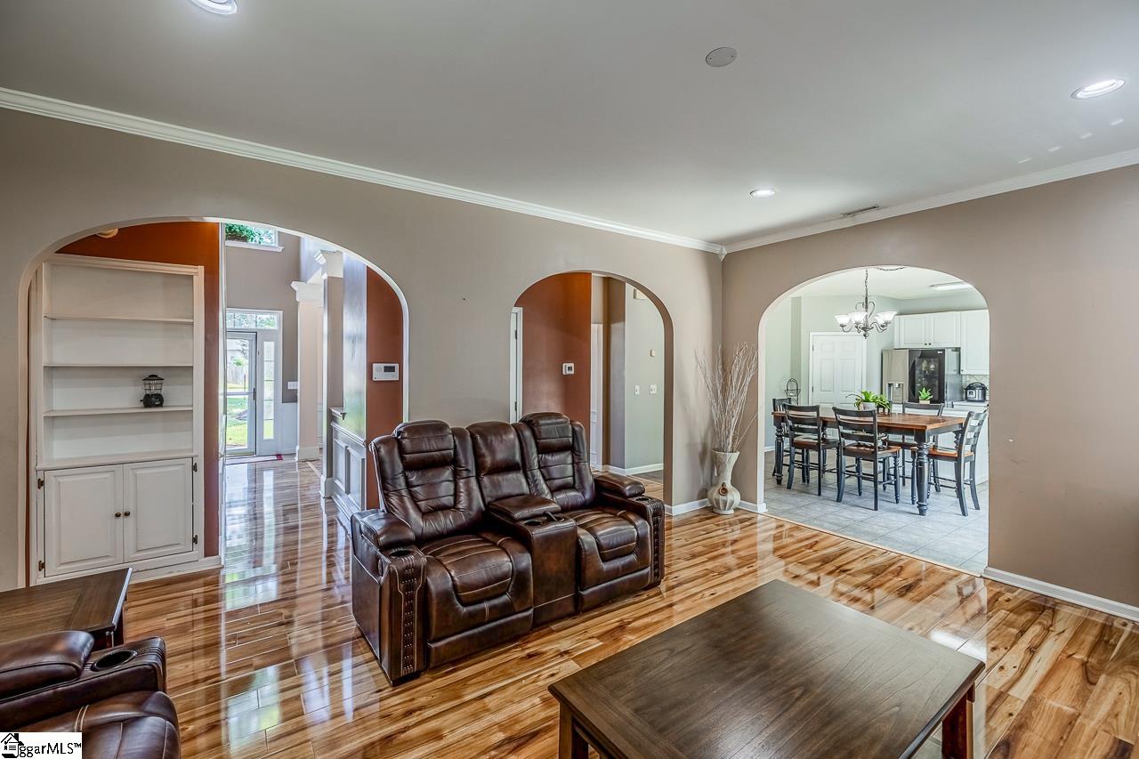 326 Waterton Way Simpsonville, SC 29680