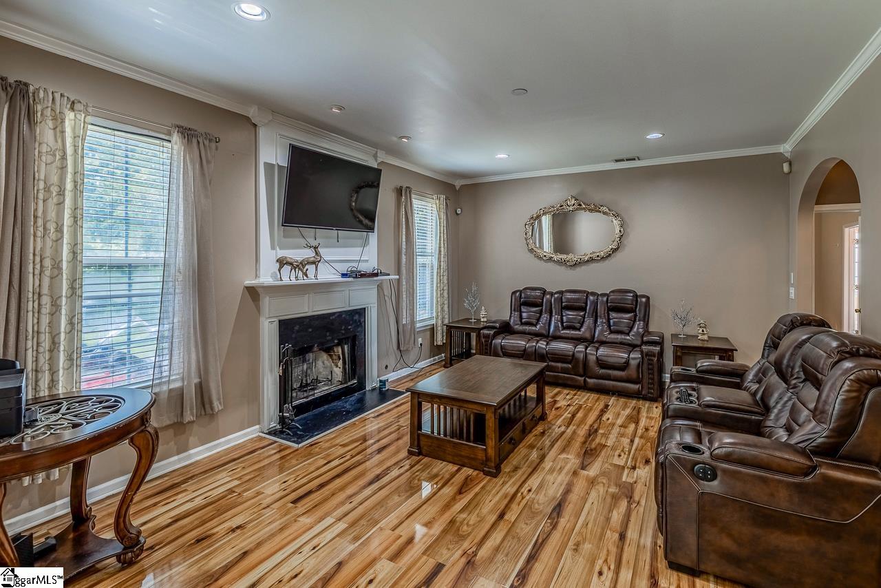 326 Waterton Way Simpsonville, SC 29680