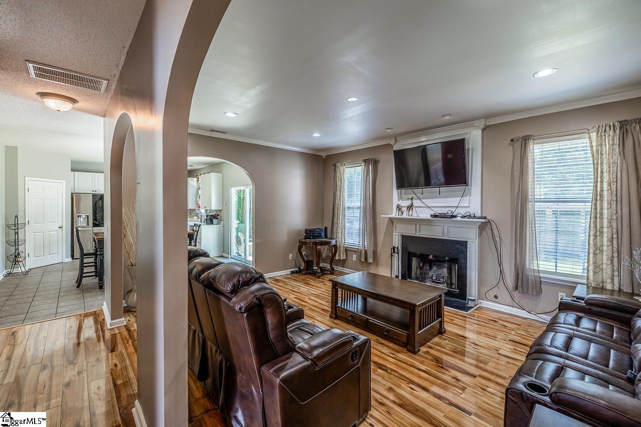 326 Waterton Way Simpsonville, SC 29680