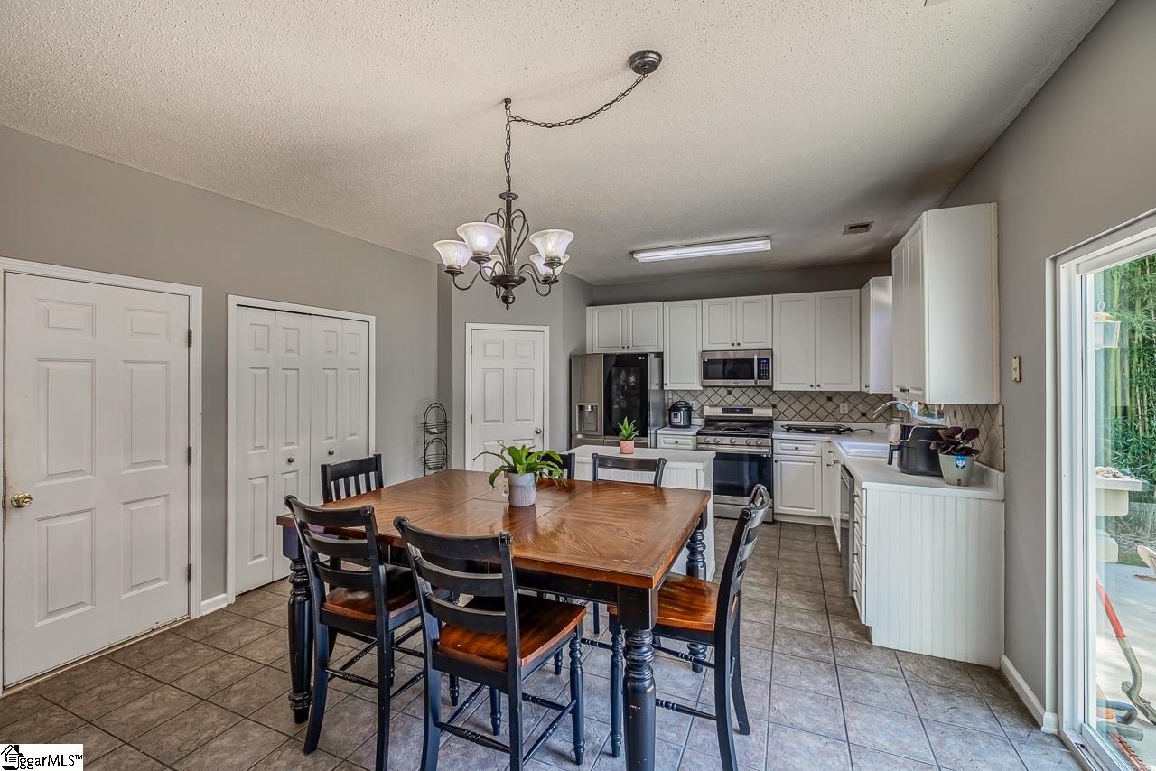 326 Waterton Way Simpsonville, SC 29680