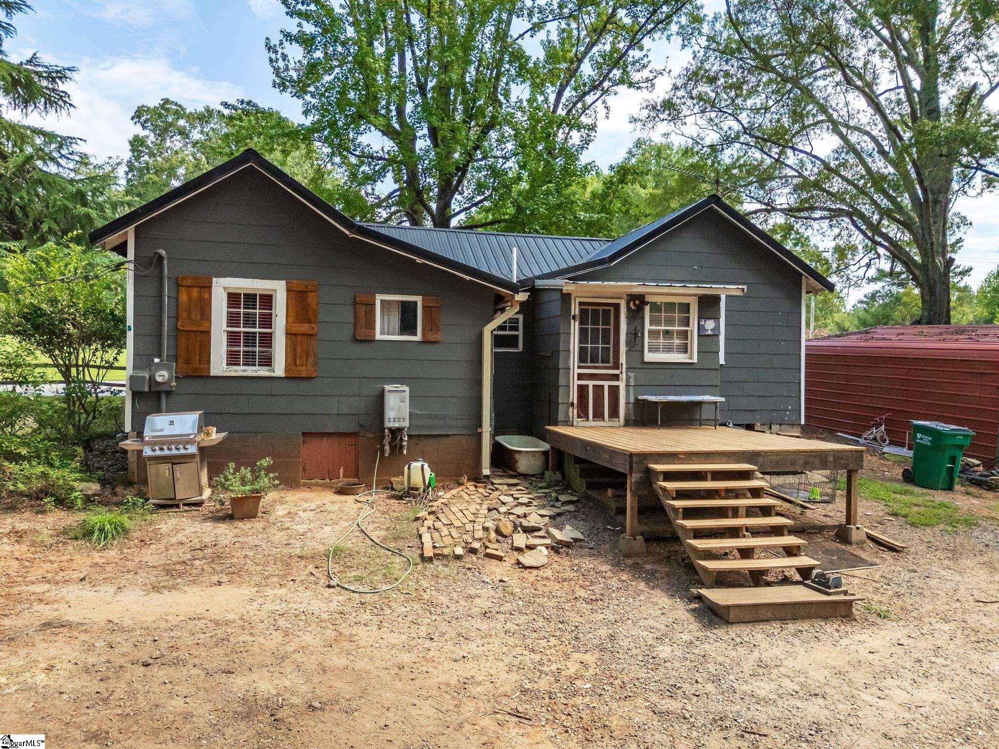 4937 Buffalo West Springs Highway Pauline, SC 29374