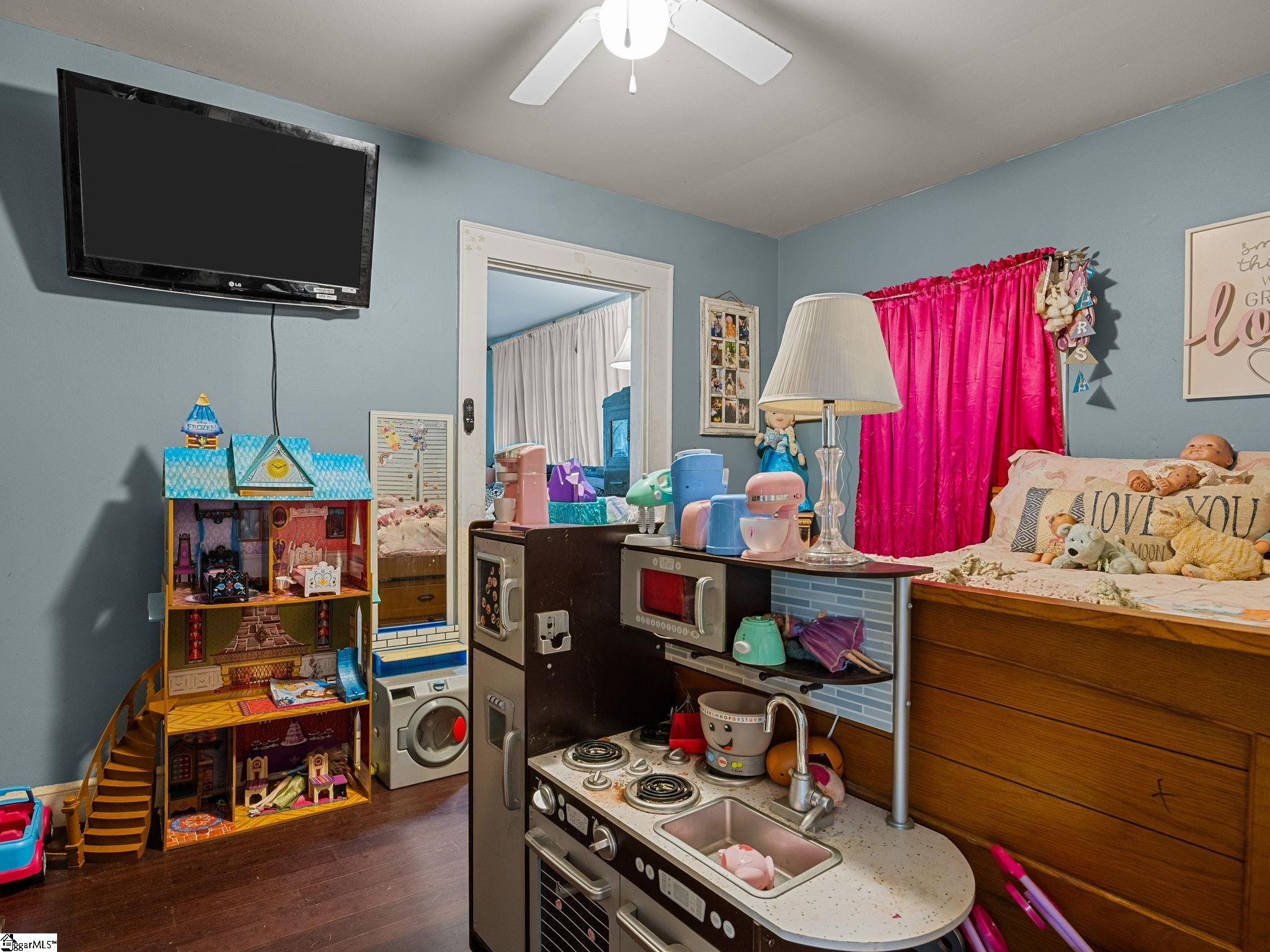 4937 Buffalo West Springs Highway Pauline, SC 29374