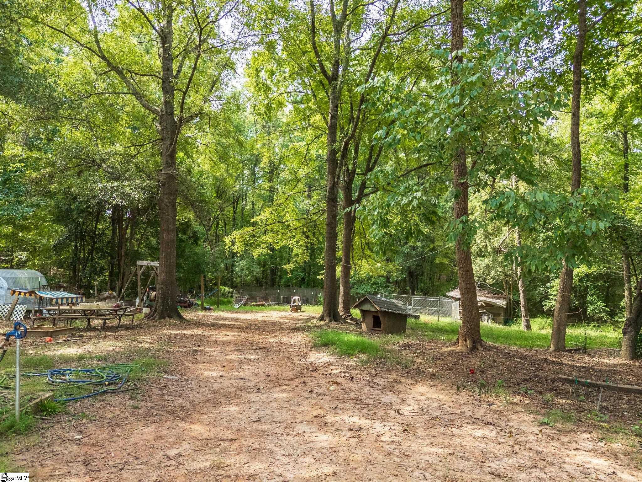 4937 Buffalo West Springs Highway Pauline, SC 29374
