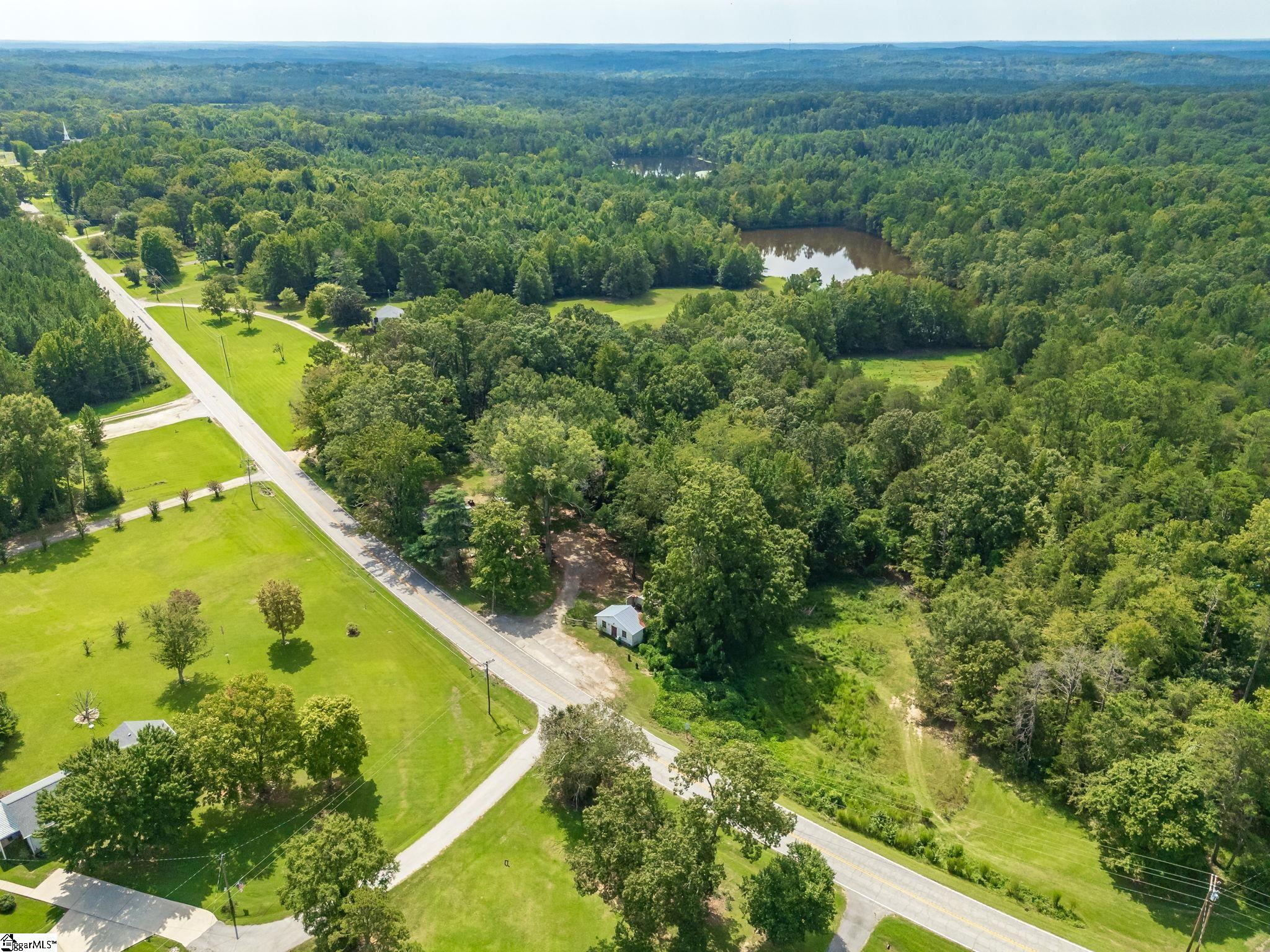 4937 Buffalo West Springs Highway Pauline, SC 29374
