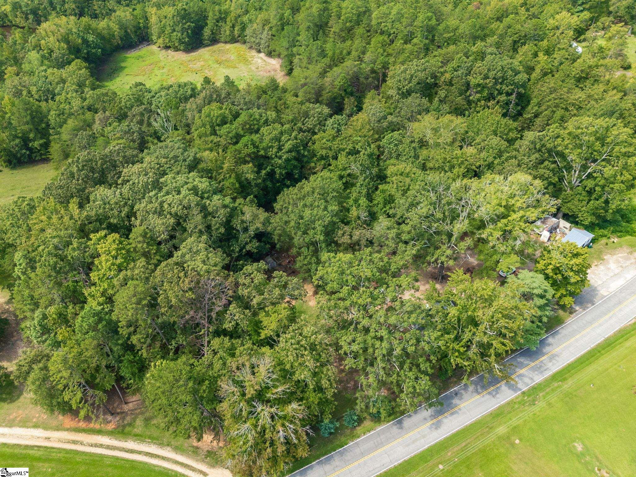 4937 Buffalo West Springs Highway Pauline, SC 29374