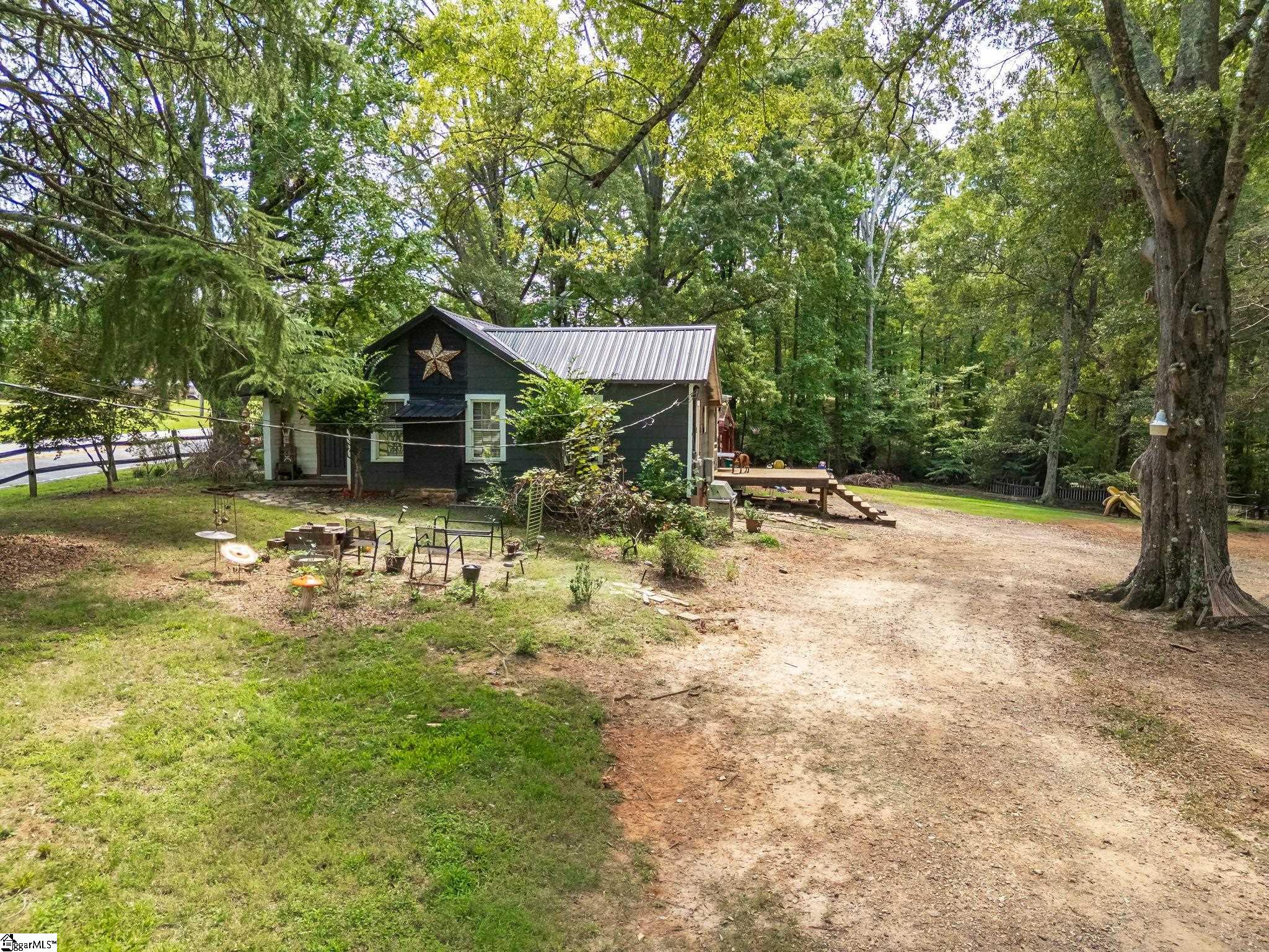 4937 Buffalo West Springs Highway Pauline, SC 29374
