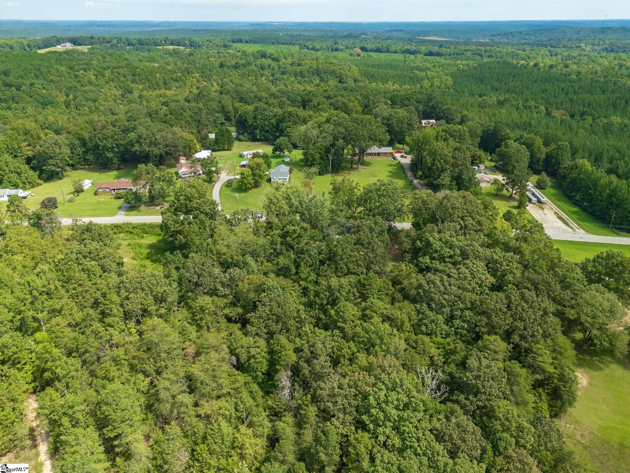 4937 Buffalo West Springs Highway Pauline, SC 29374
