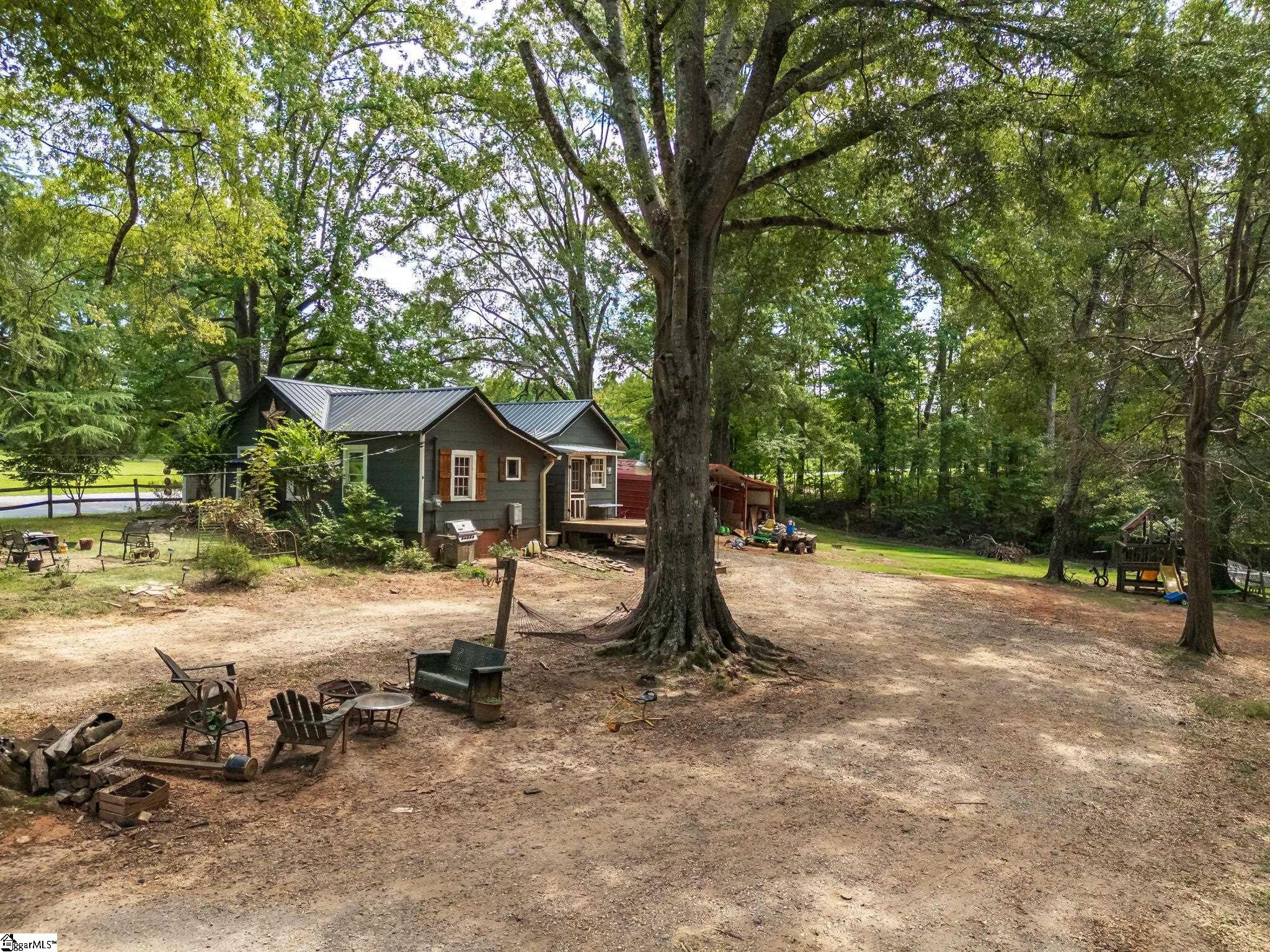 4937 Buffalo West Springs Highway Pauline, SC 29374