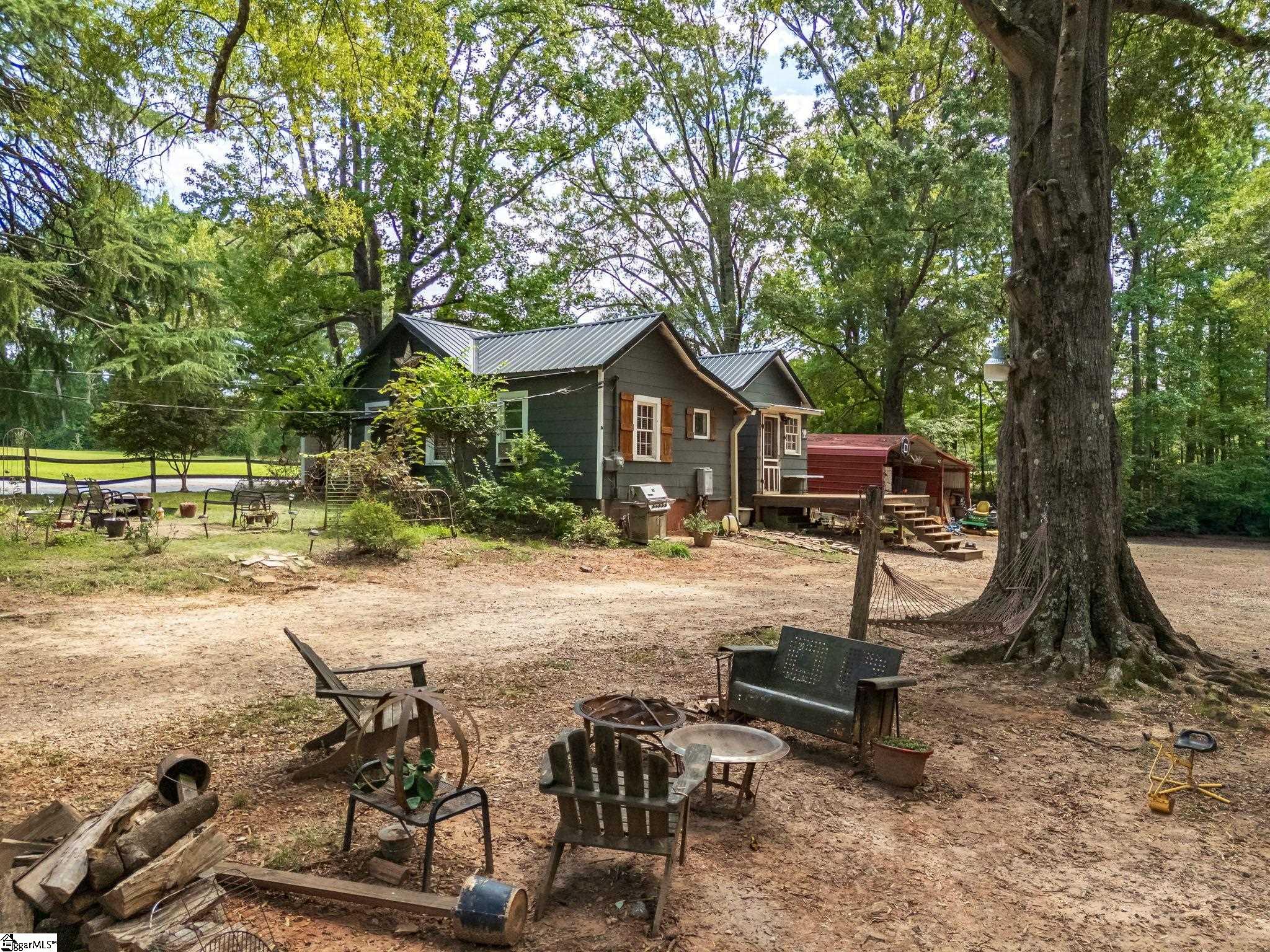 4937 Buffalo West Springs Highway Pauline, SC 29374
