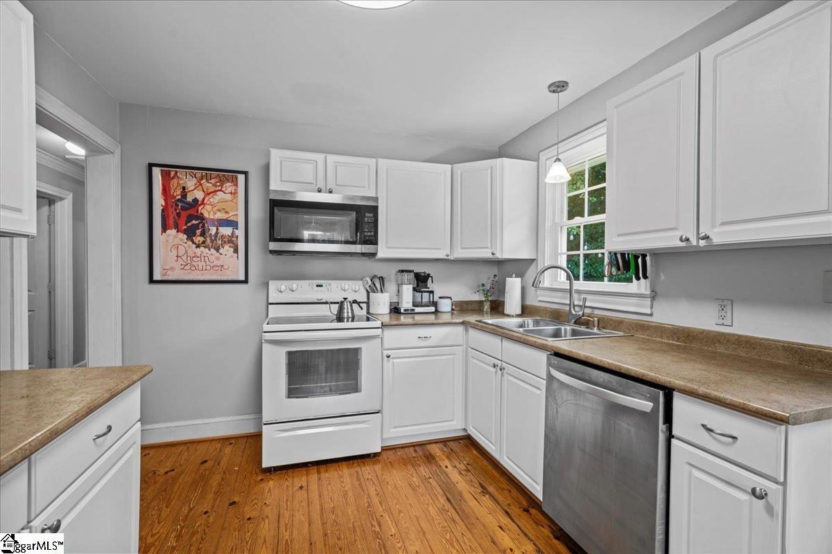 23 Mayfair Lane Greenville, SC 29609