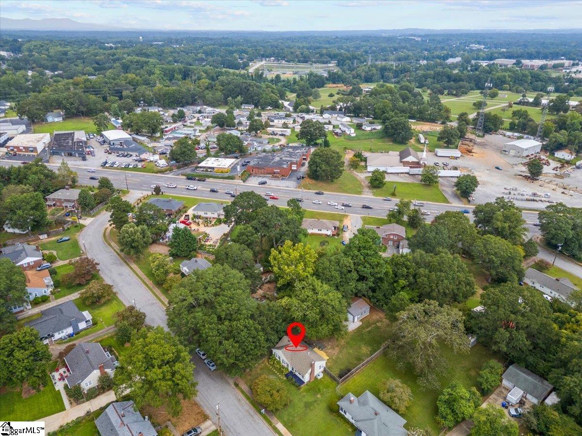 23 Mayfair Lane Greenville, SC 29609