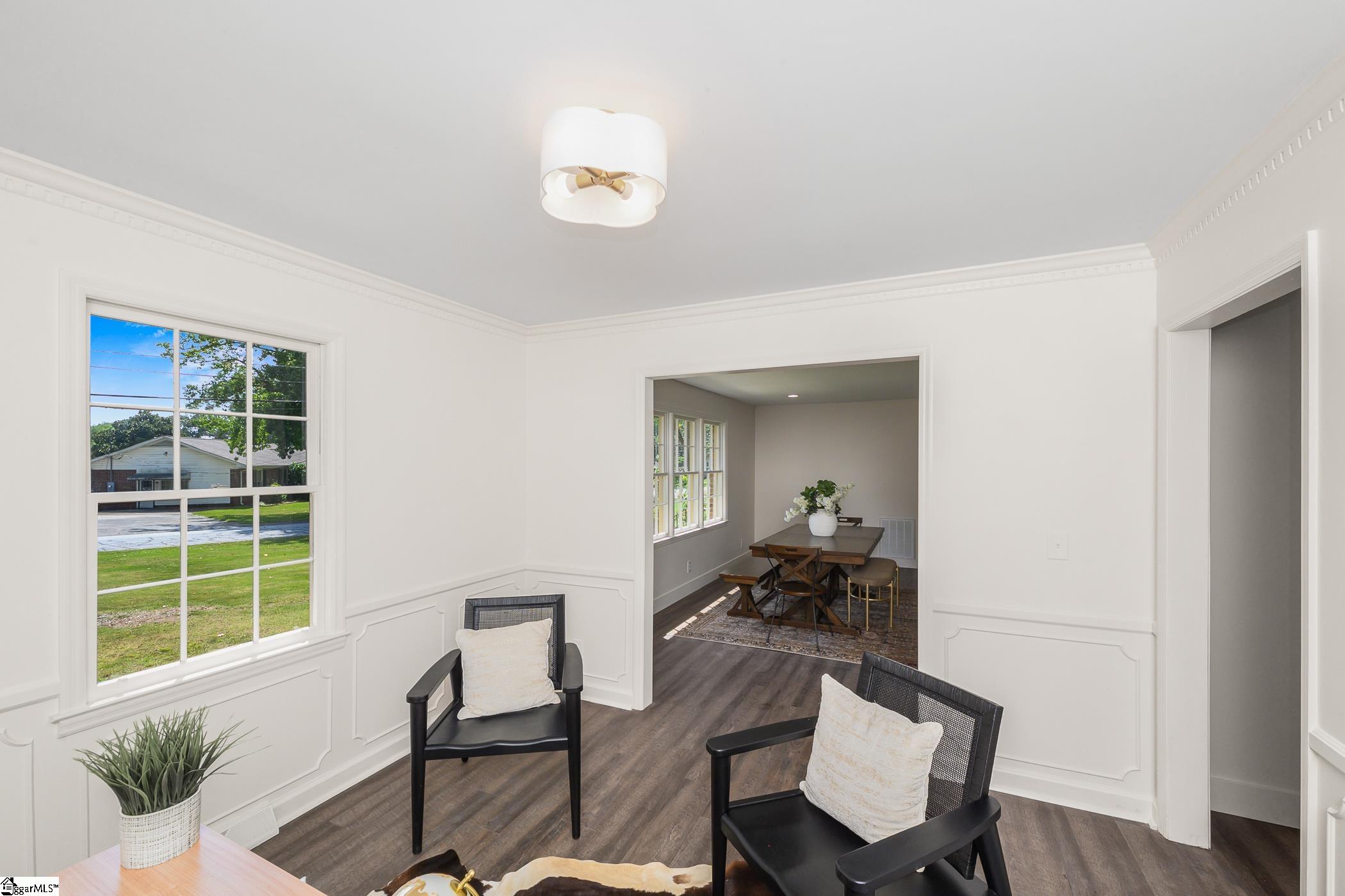 4 Dellrose Circle Taylors, SC 29687