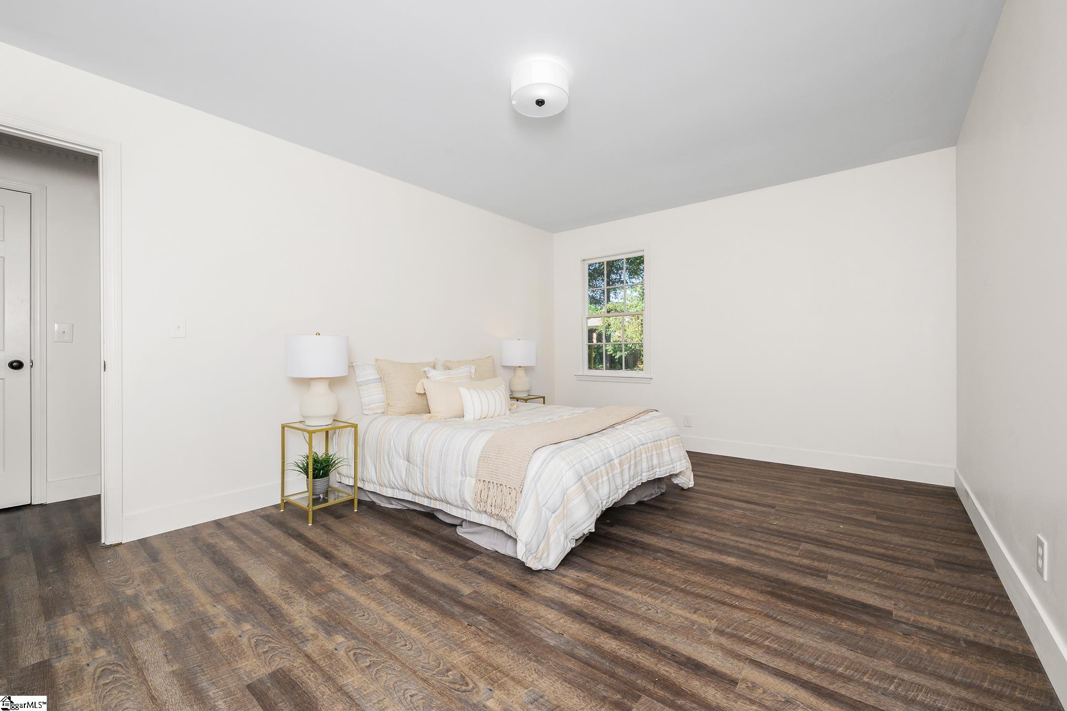 4 Dellrose Circle Taylors, SC 29687