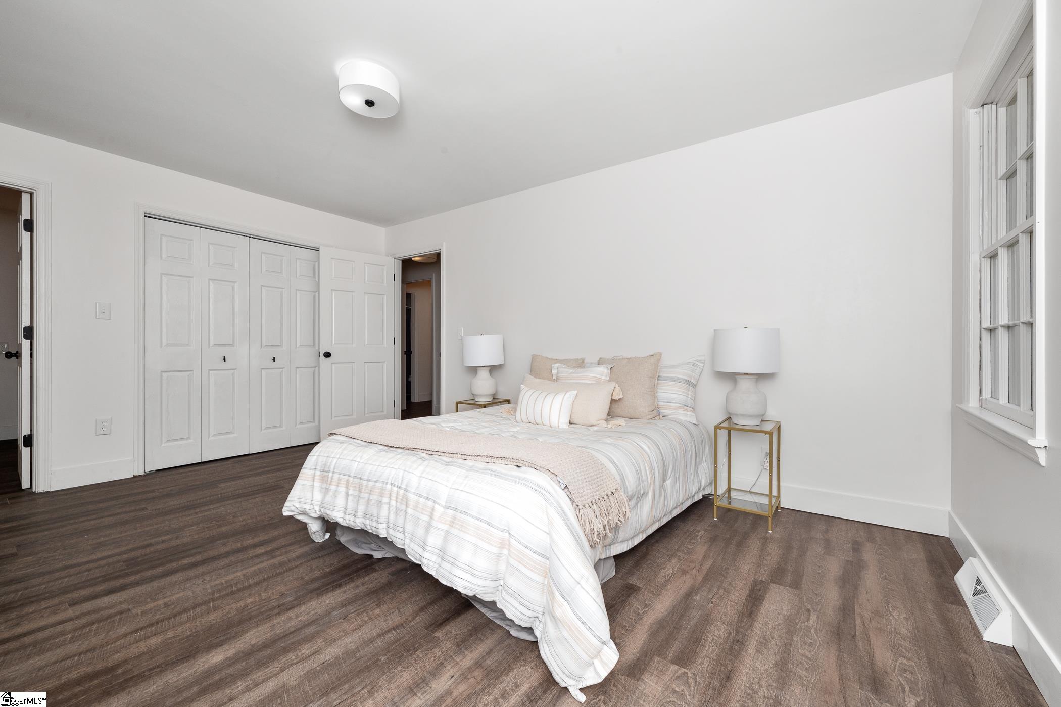 4 Dellrose Circle Taylors, SC 29687