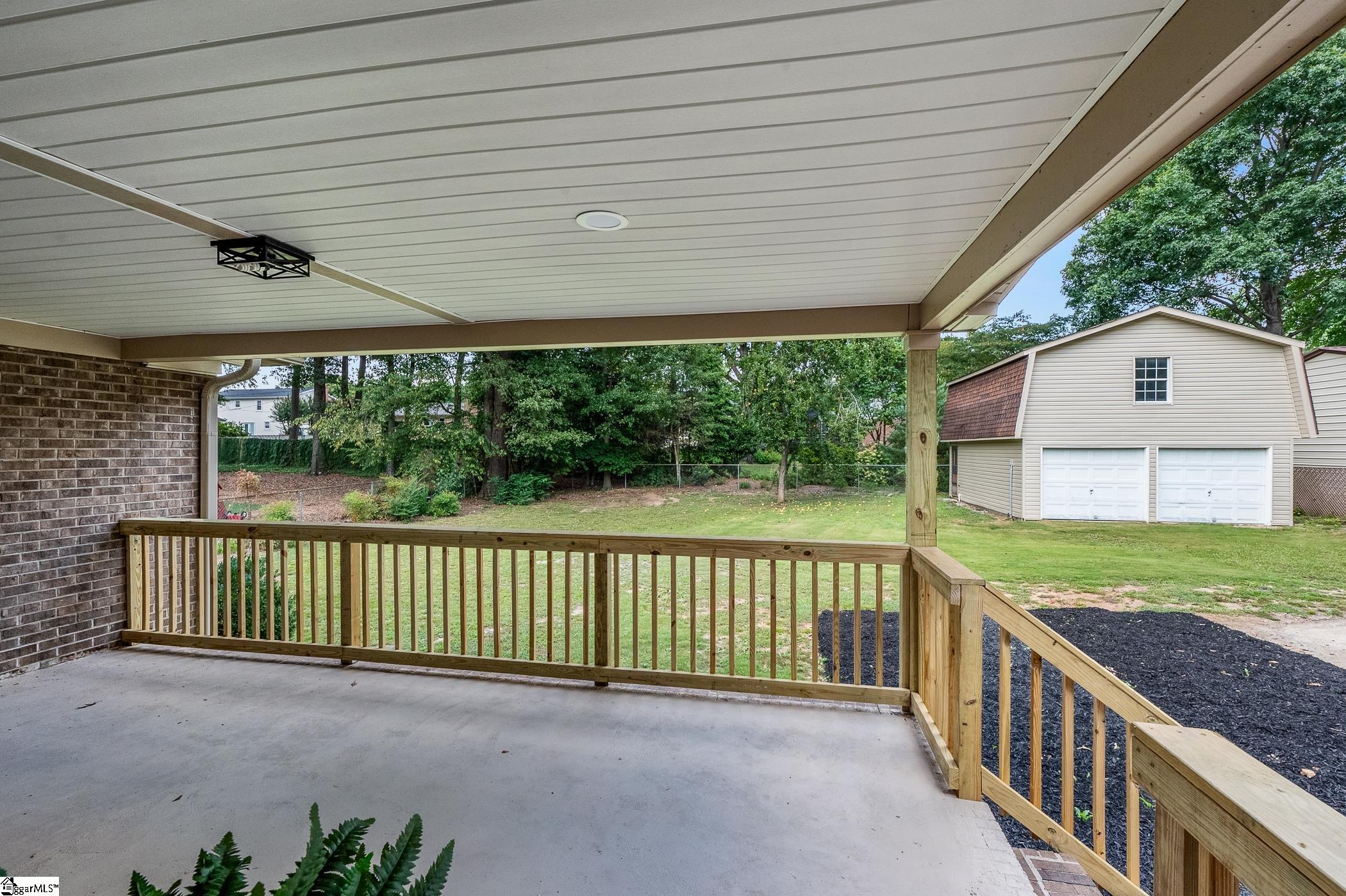 4 Dellrose Circle Taylors, SC 29687