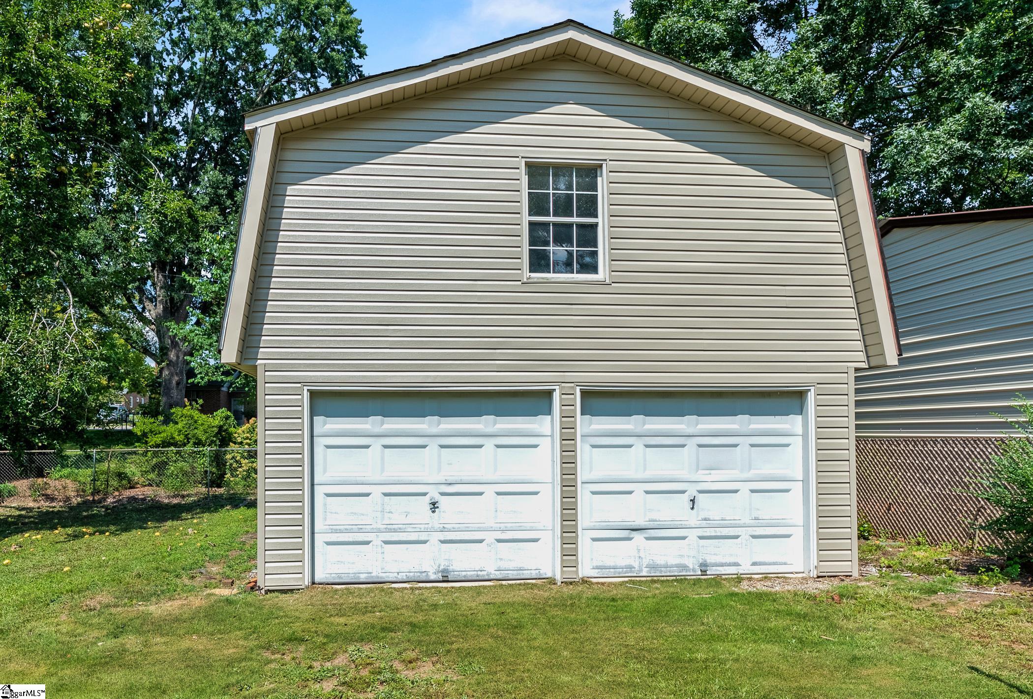4 Dellrose Circle Taylors, SC 29687