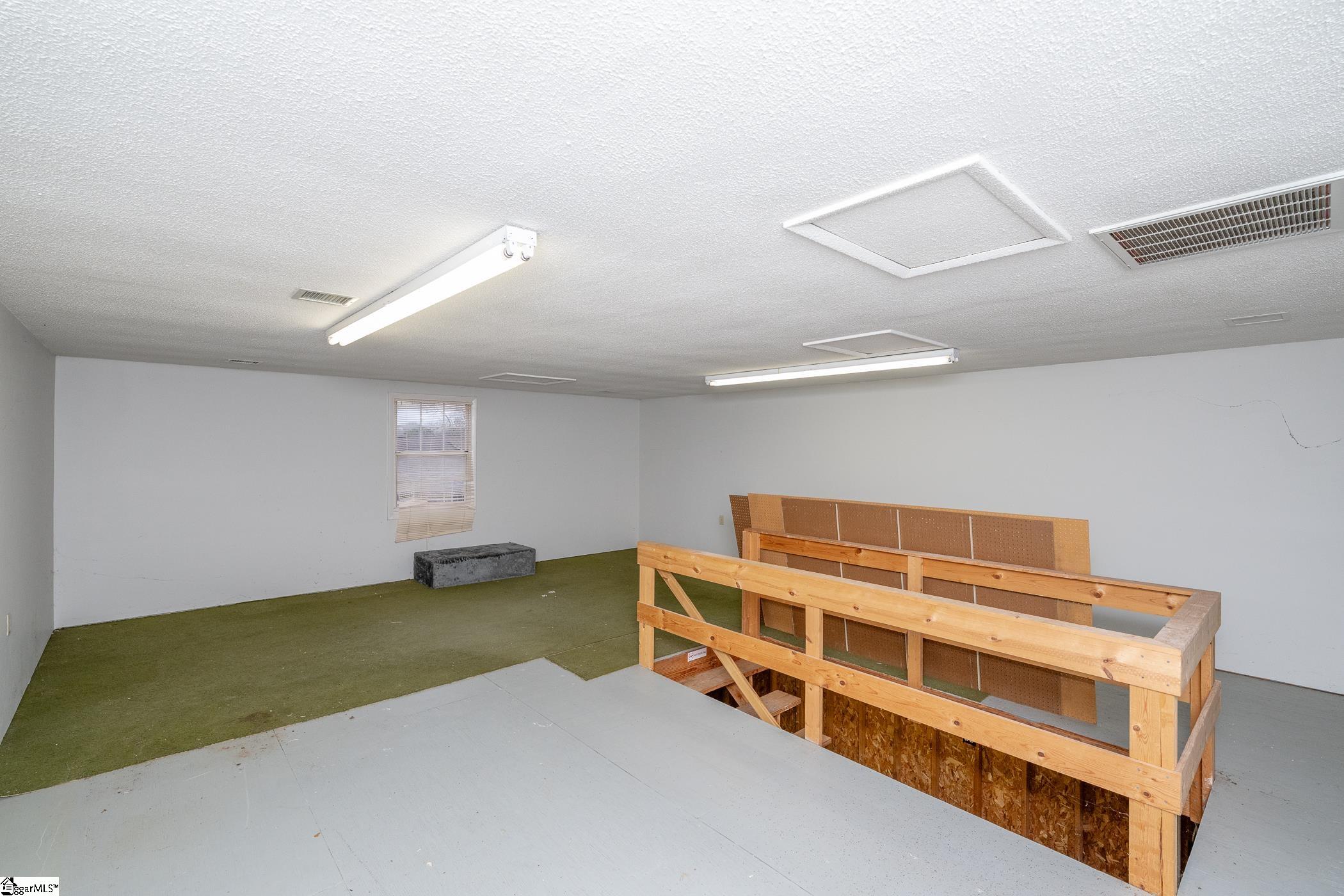 4 Dellrose Circle Taylors, SC 29687