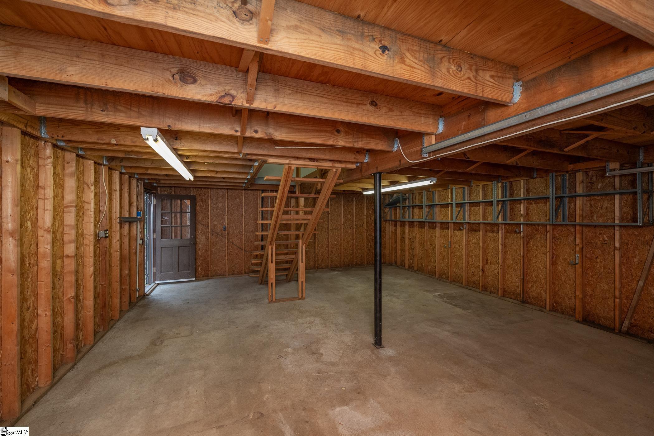 4 Dellrose Circle Taylors, SC 29687