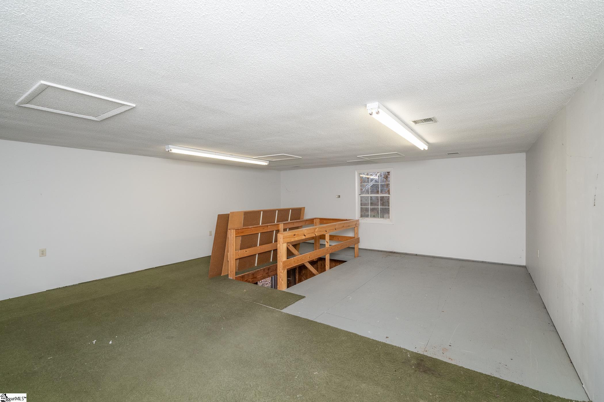 4 Dellrose Circle Taylors, SC 29687