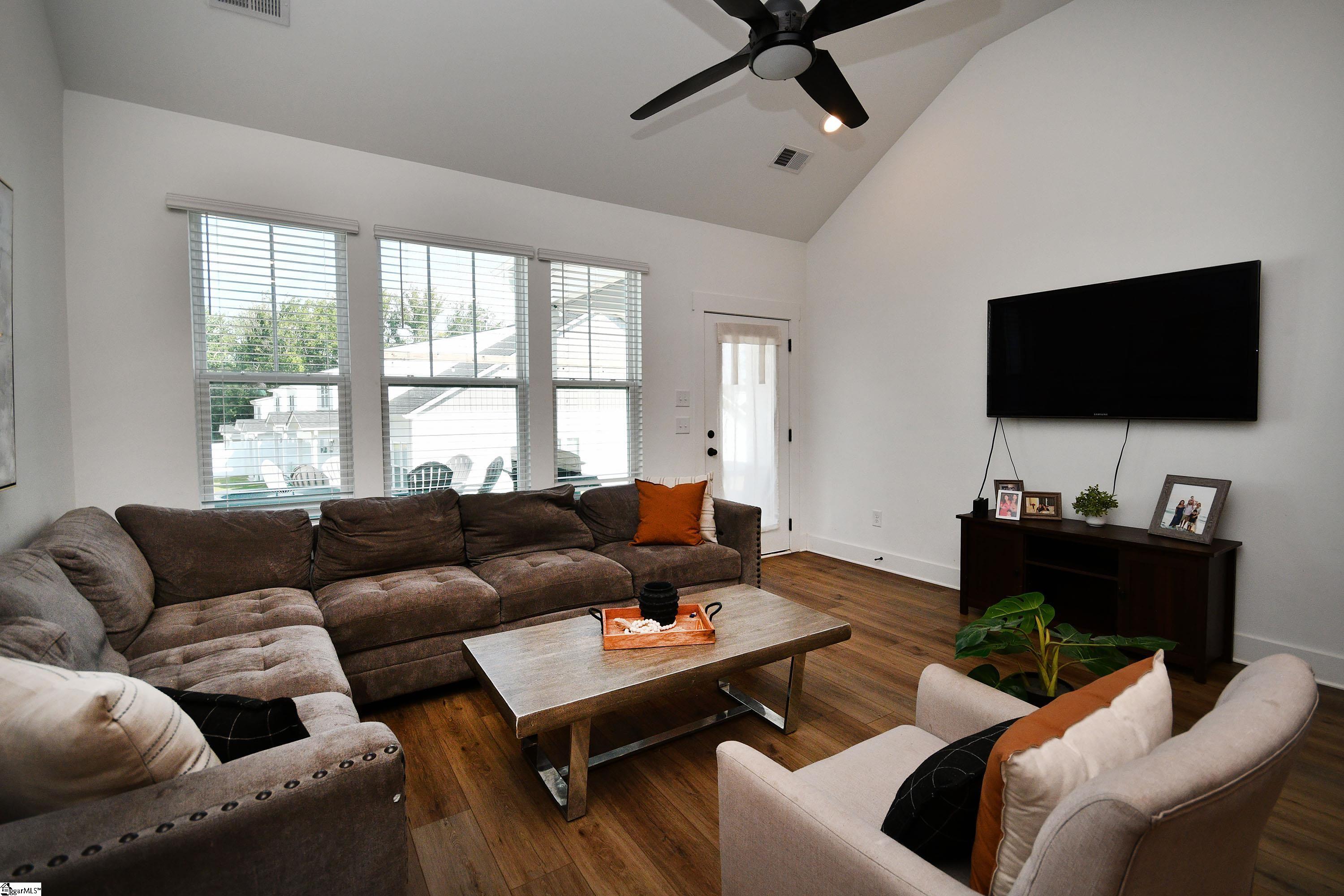 107 Thornfield Drive Greenville, SC 29605