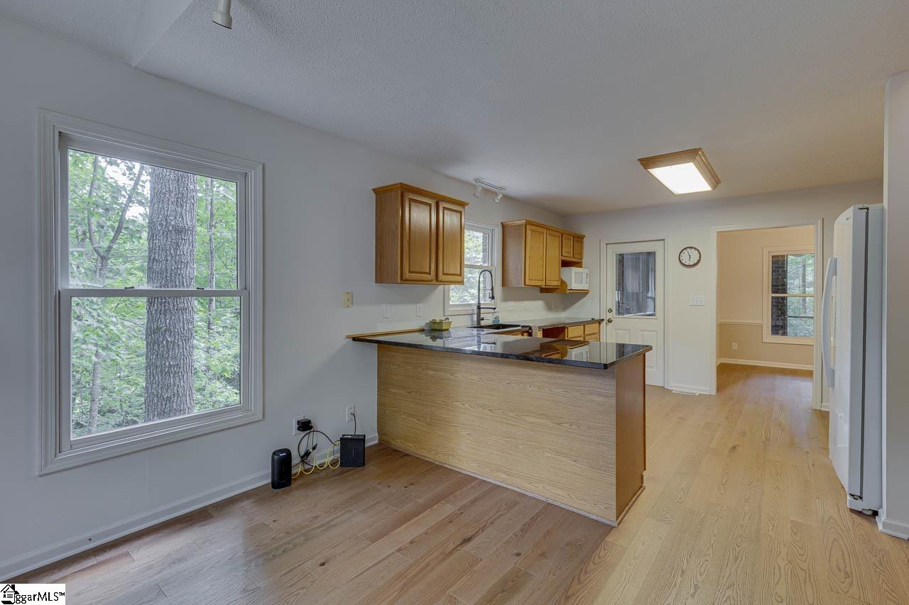 15 Oasis Court Taylors, SC 29687
