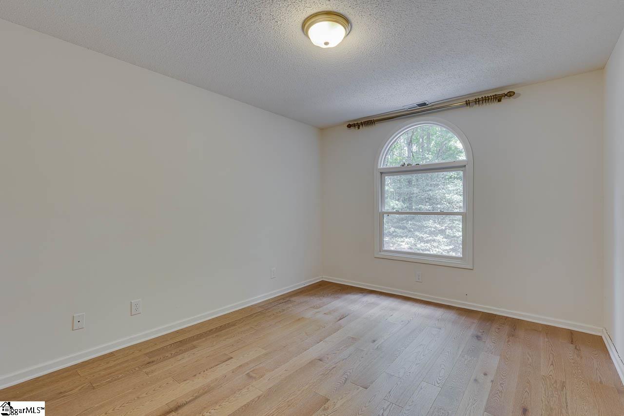 15 Oasis Court Taylors, SC 29687