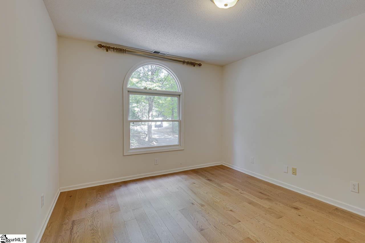 15 Oasis Court Taylors, SC 29687