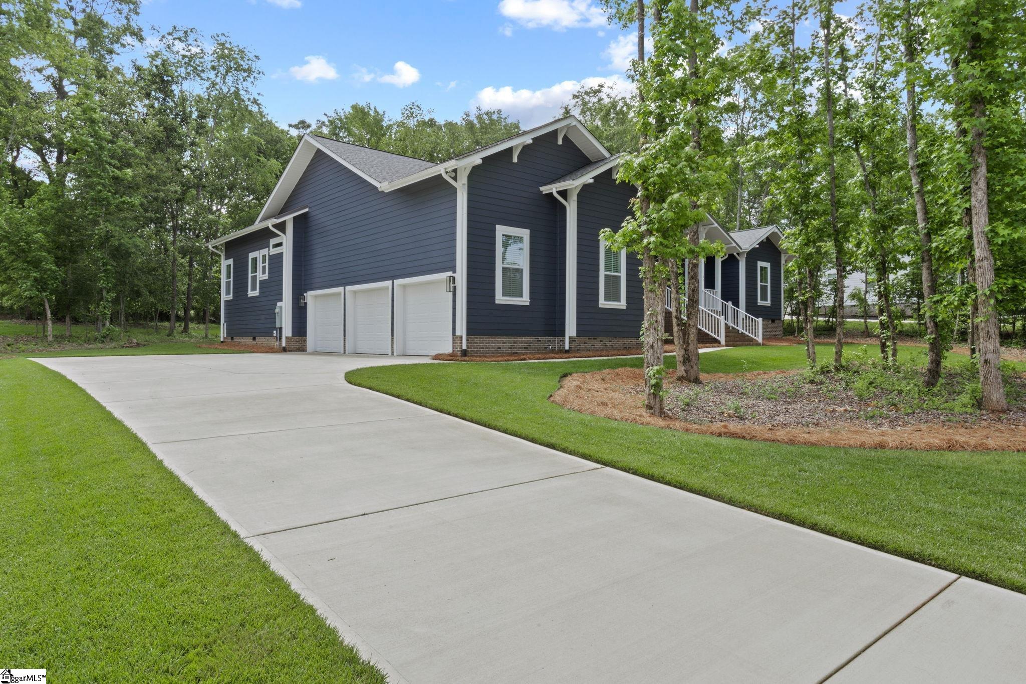 23 Silesian Court Pelzer, SC 29669
