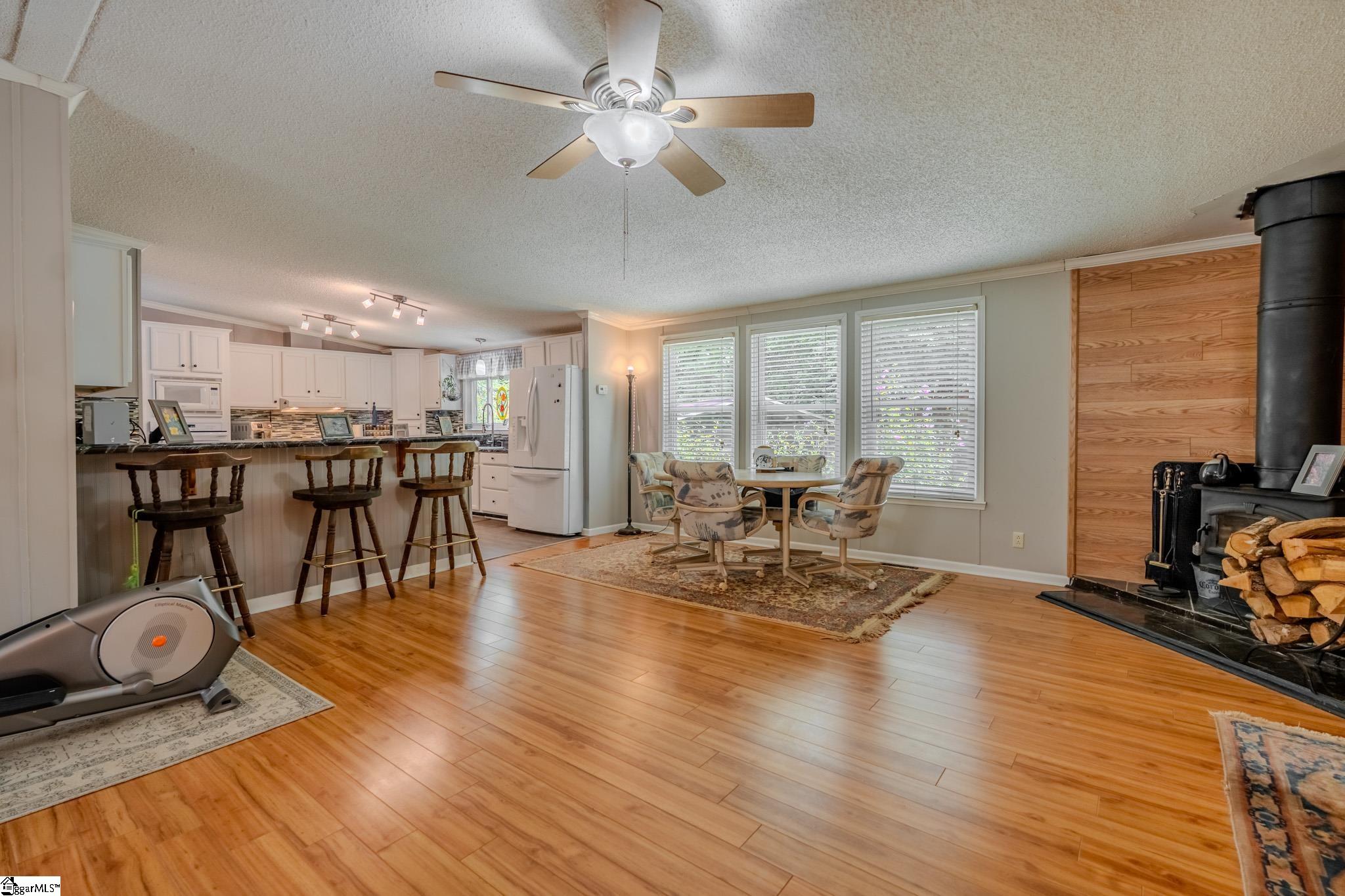 4917 Geer Highway Cleveland, SC 29635