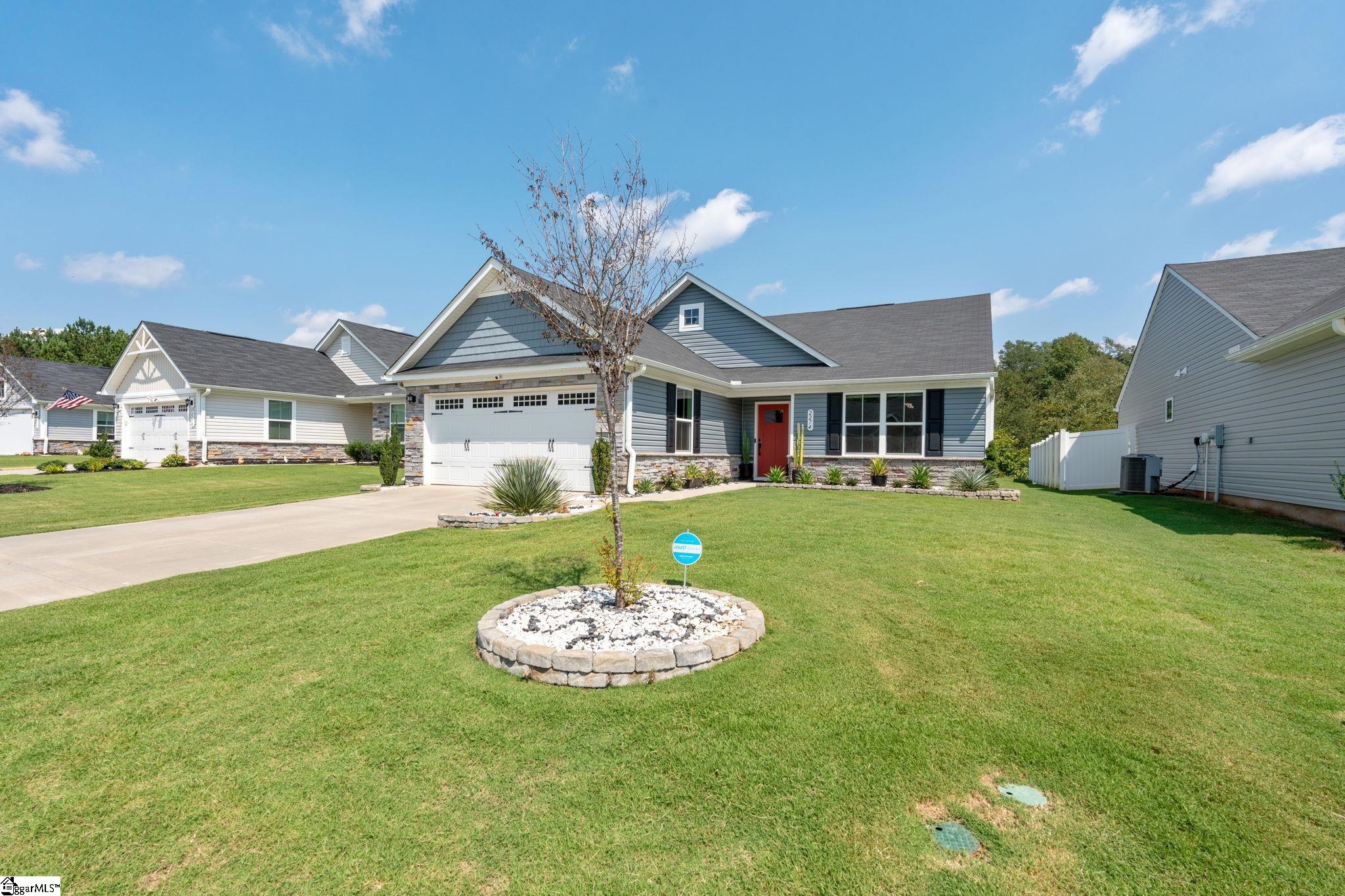 2274 Hemming Way Boiling Springs, SC 29316